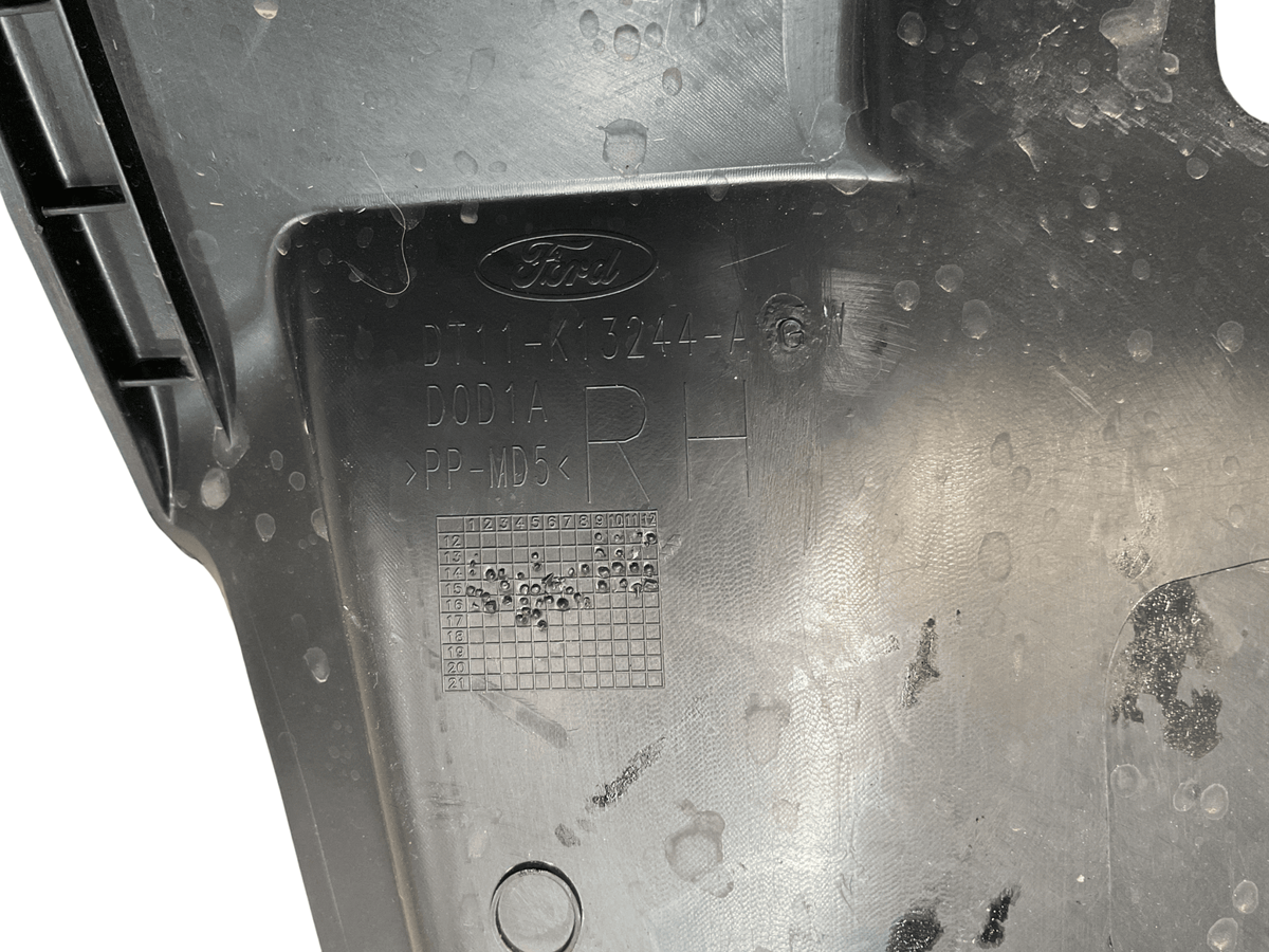 Moldura estribo puerta dcha Transit Connect II 13-22 - DT11K13244A