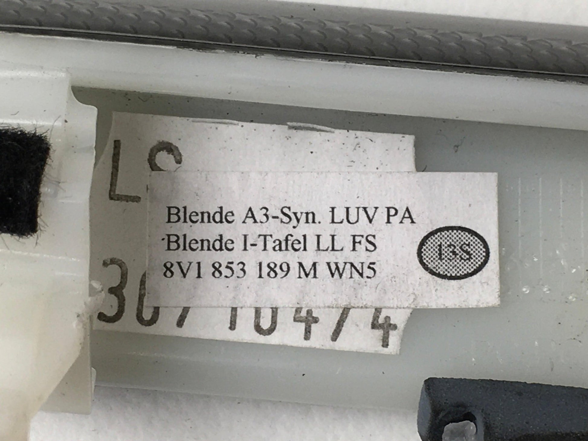 Moldura interior Audi RS3 8V 8V1853189M - 8V1853189M