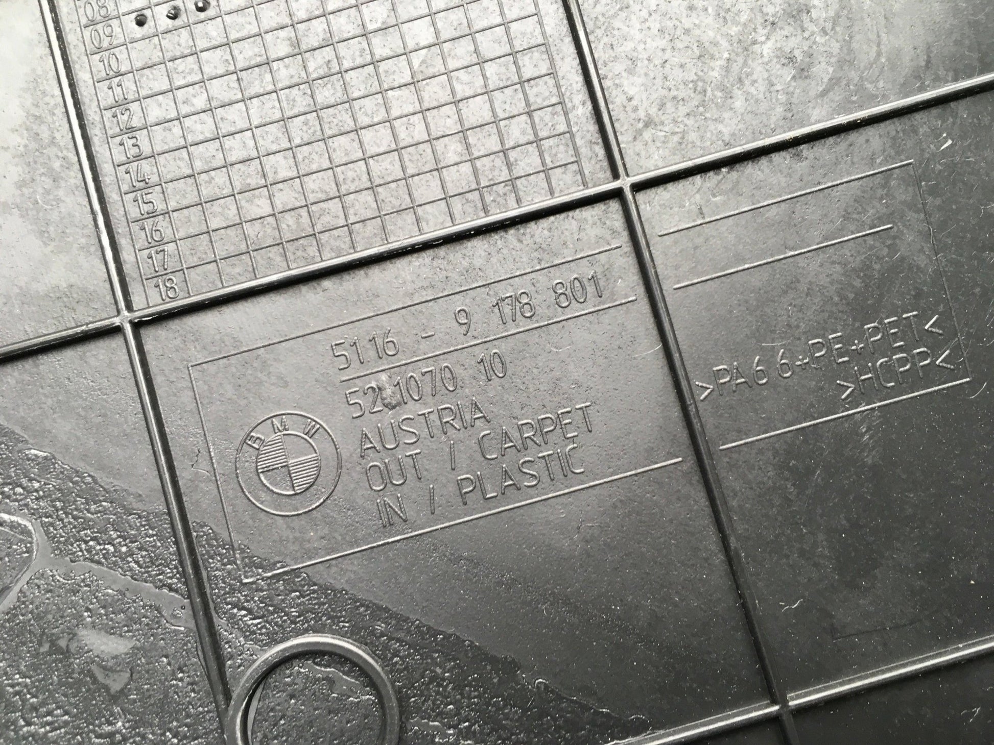 Moldura izq consola central BMW F07 - 51169178801