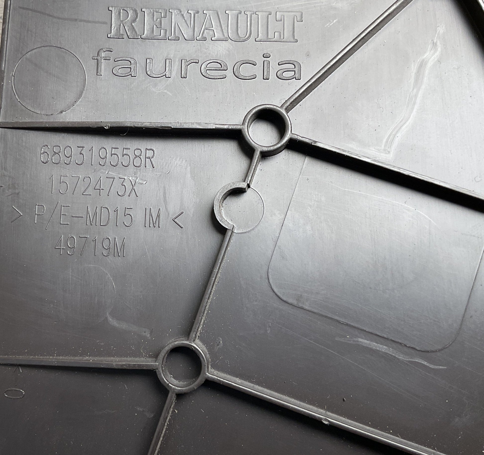 Moldura izq Consola central Renault Espace 15 - 23 - 689319558R