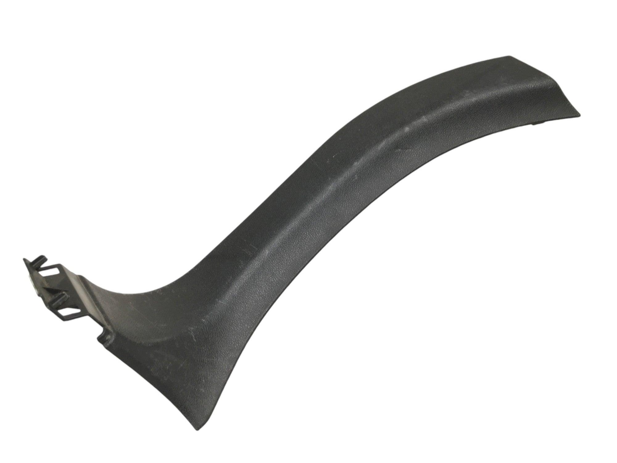 Moldura izq maletero Porsche Cayenne 9PA - 7L5868447A