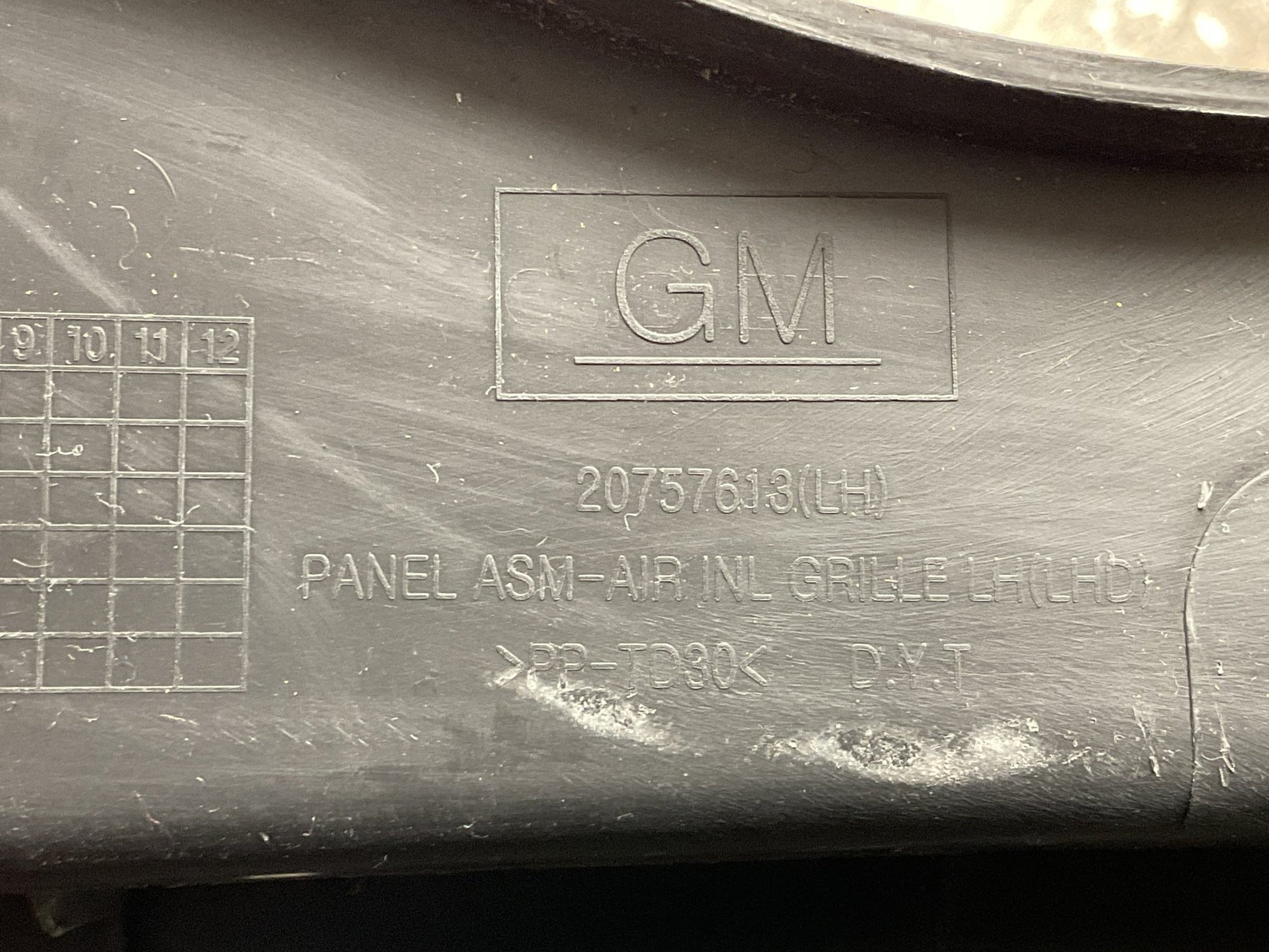 Moldura izq Parabrisas Antara Captiva - 20757613