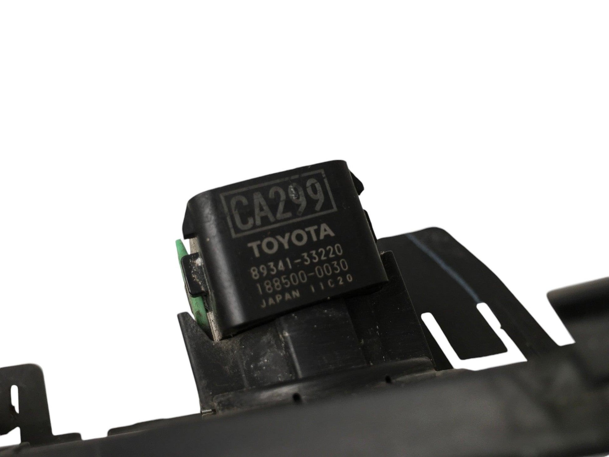 Moldura izq Paragolpes delantero Toyota C - HR - 52128F4180