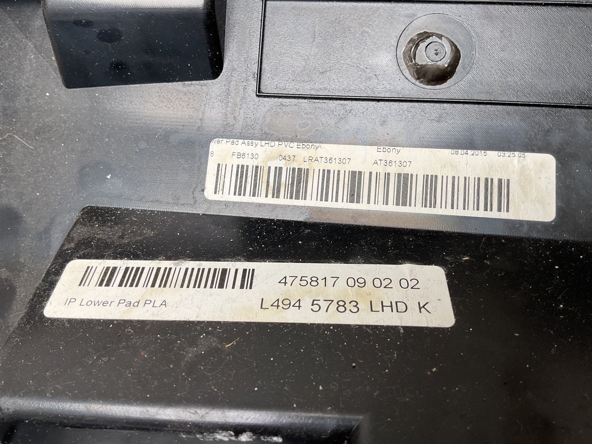 Moldura izq Salpicadero Land Rover L494 - LRAT361307