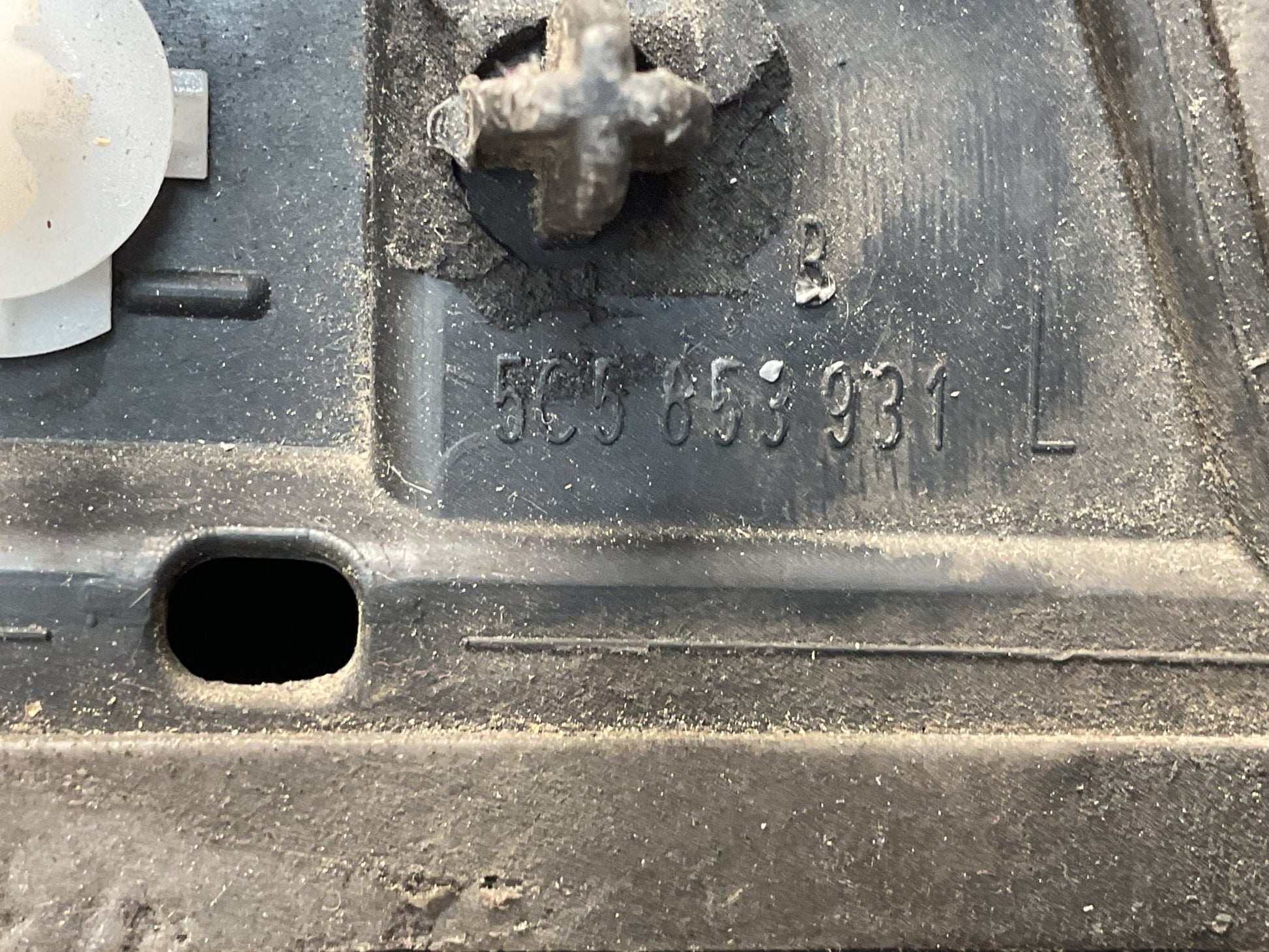 Moldura lateral tra izq VW Beetle A5 11-19 - 5C5853931