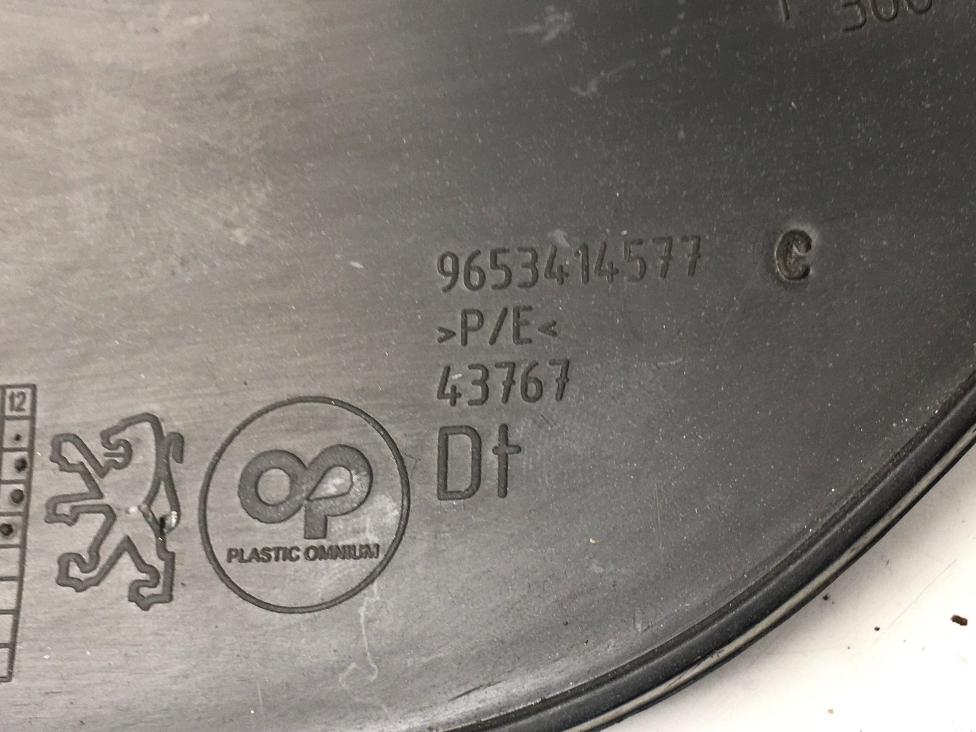 Moldura paragolpes delantero Peugeot 307 SW - 9653414577