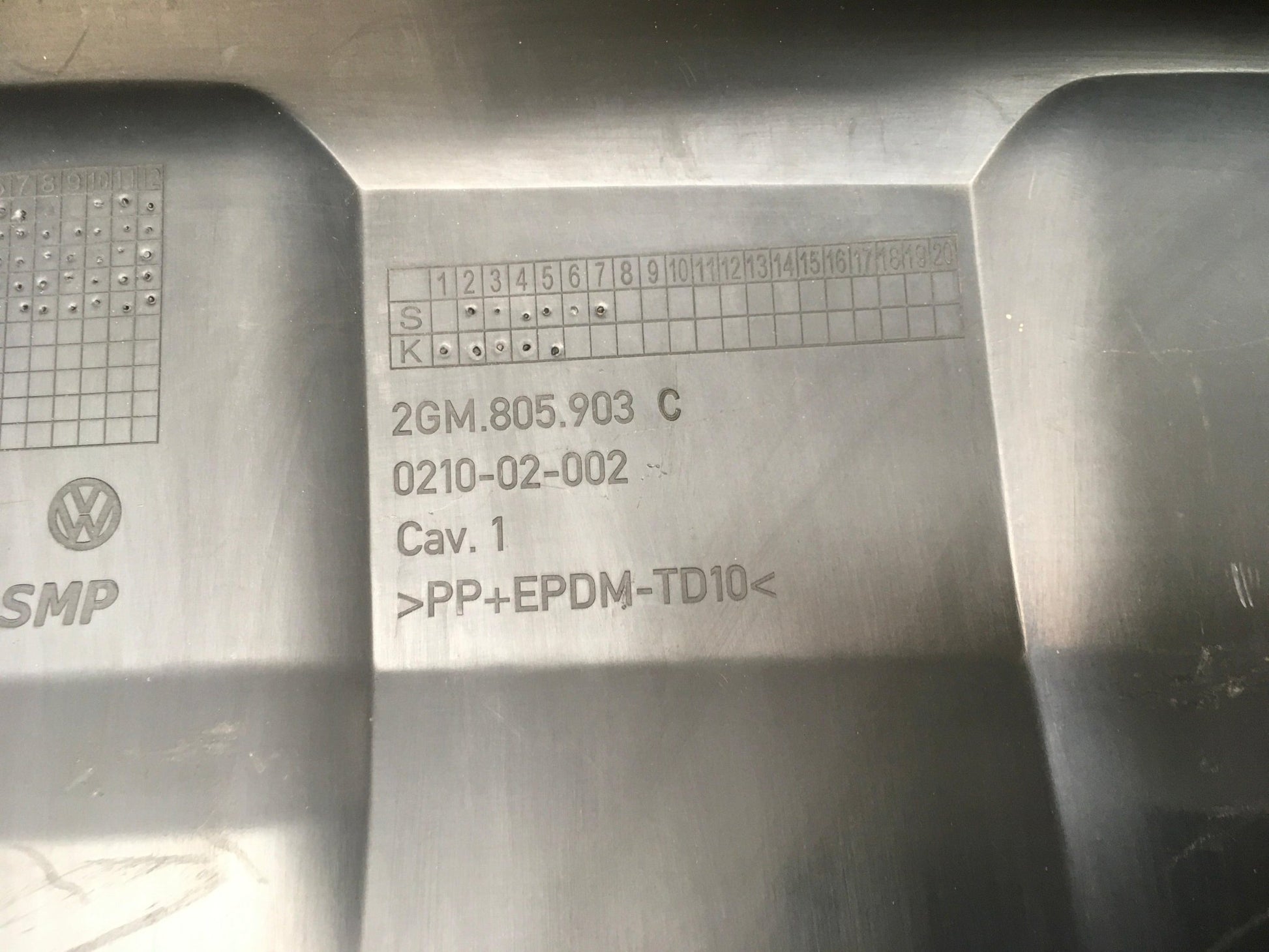 Moldura paragolpes delantero VW T - Cross - 2GM853677