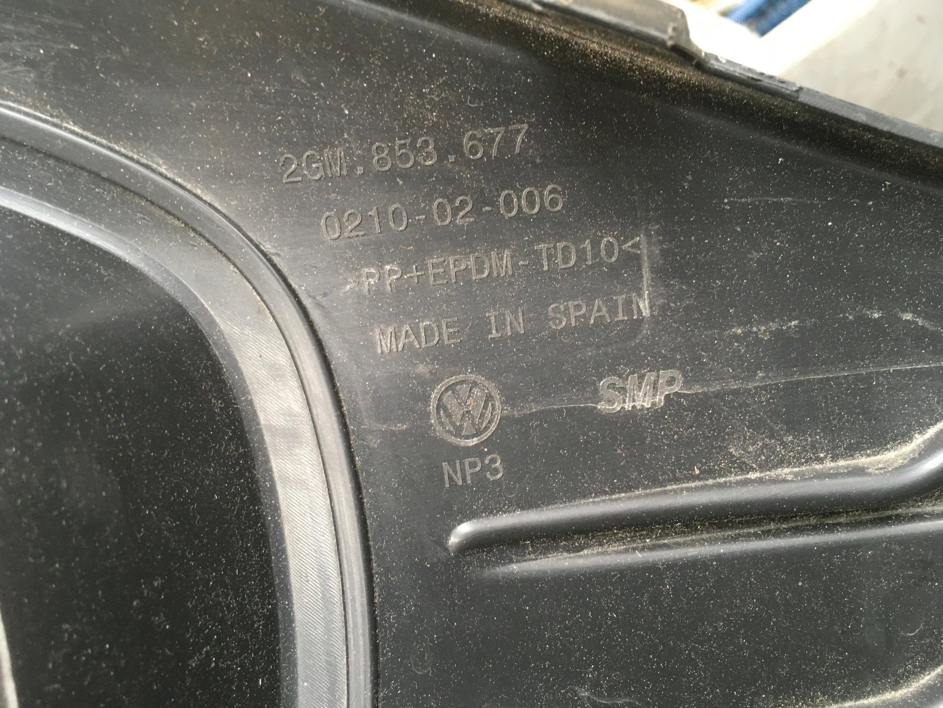 Moldura paragolpes delantero VW T - Cross - 2GM853677