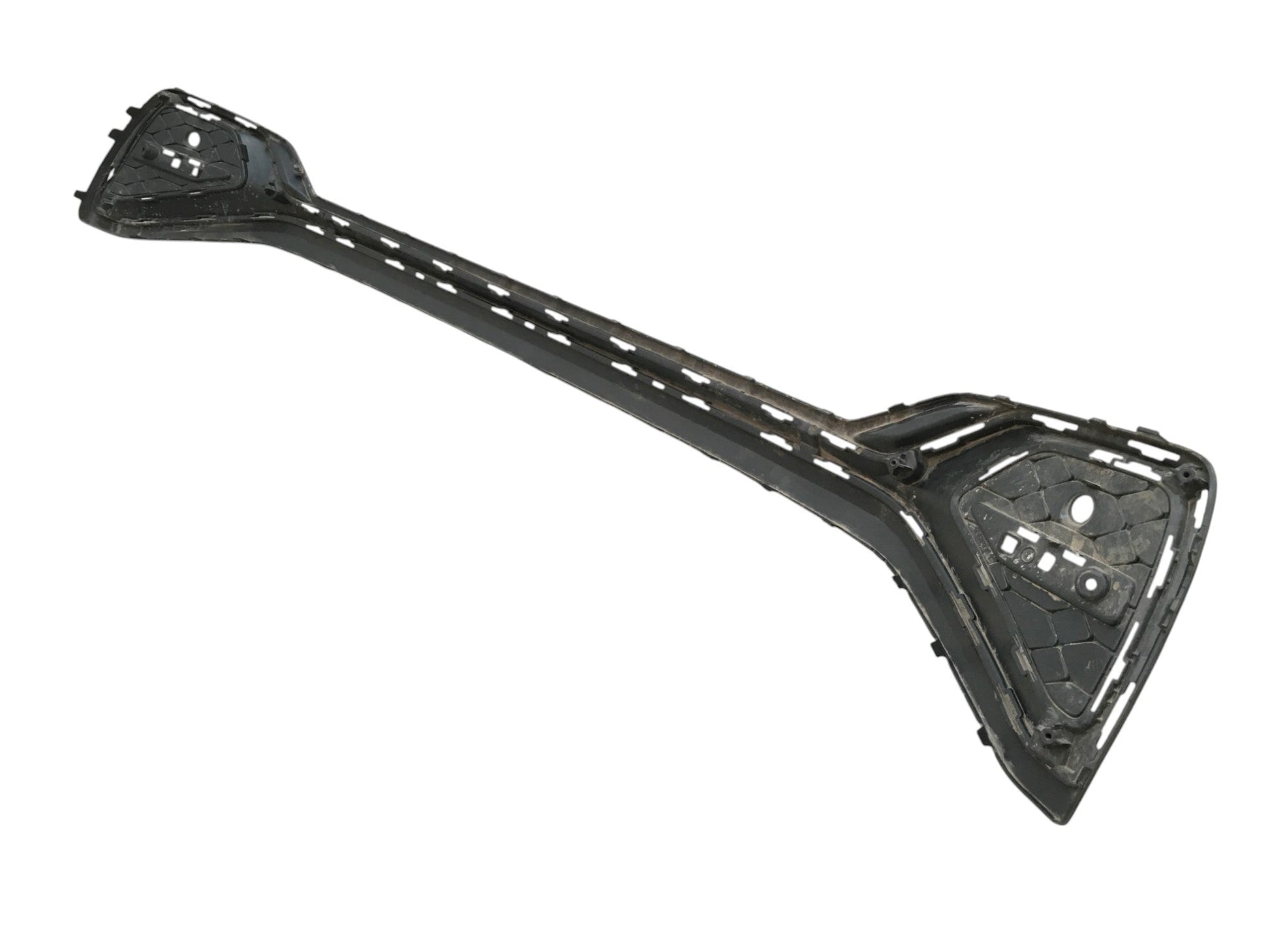 Moldura Paragolpes trasero Audi Q2 Fase 2 - 81A807833