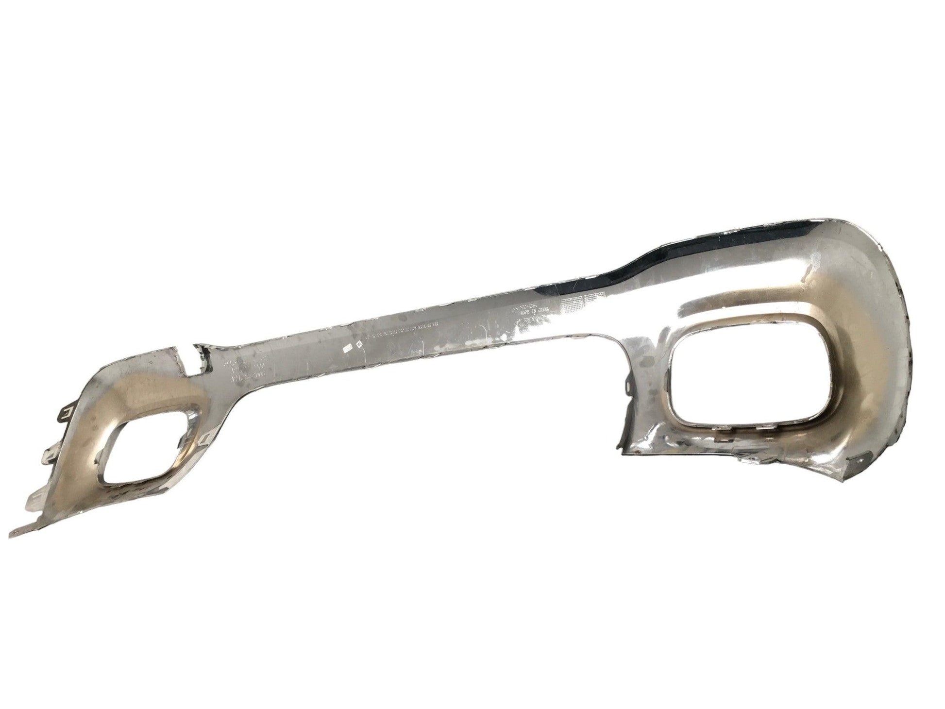 Moldura paragolpes trasero Mercedes X247 - A2478859000