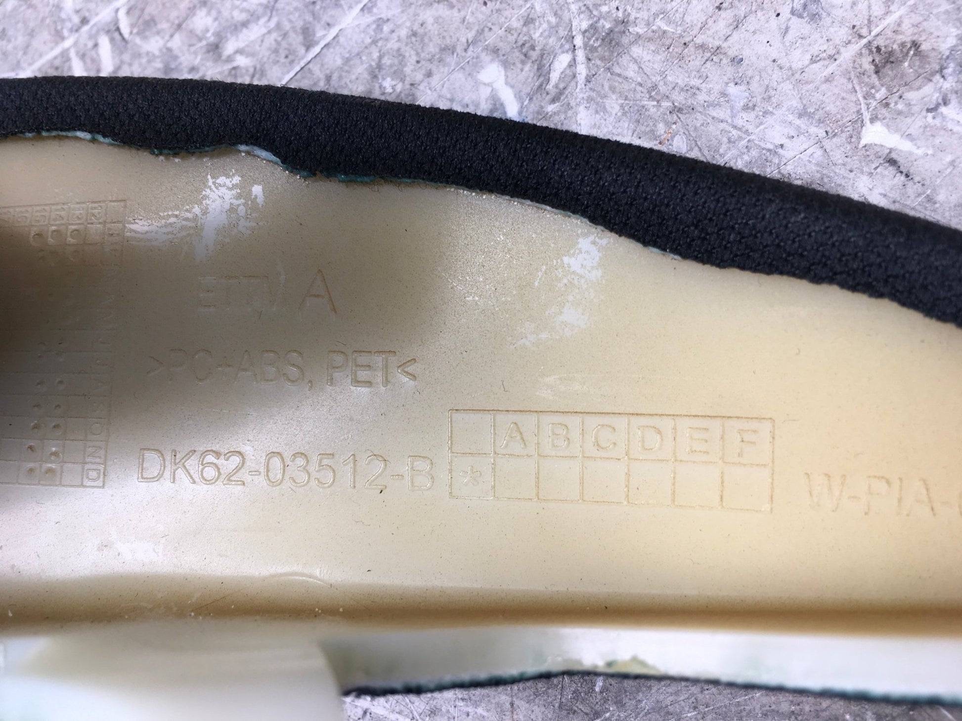 Moldura Pilar A del dcho Range Rover Sport I L494 - DK6203512B