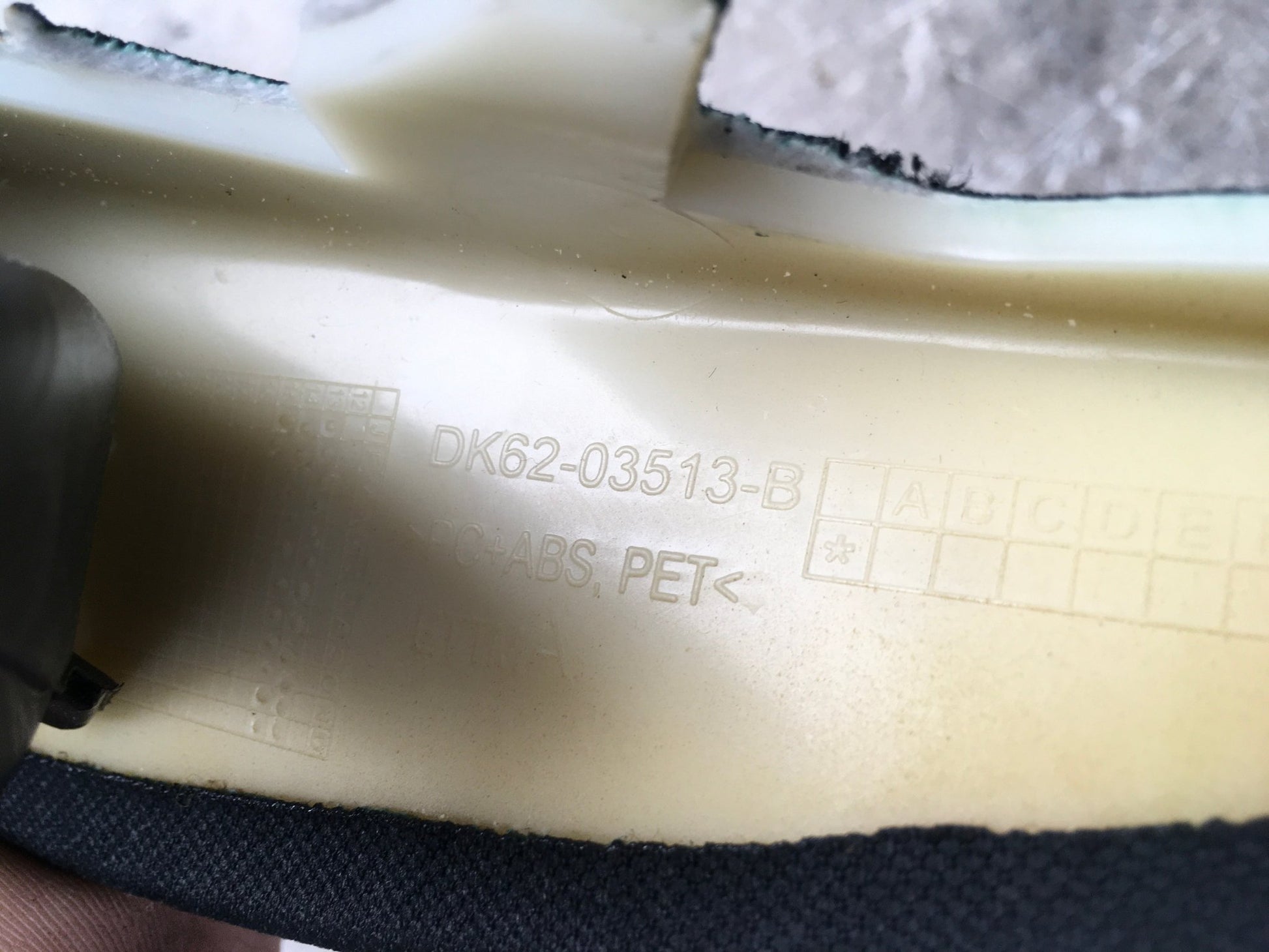 Moldura Pilar A del izq Range Rover Sport I L494 - 