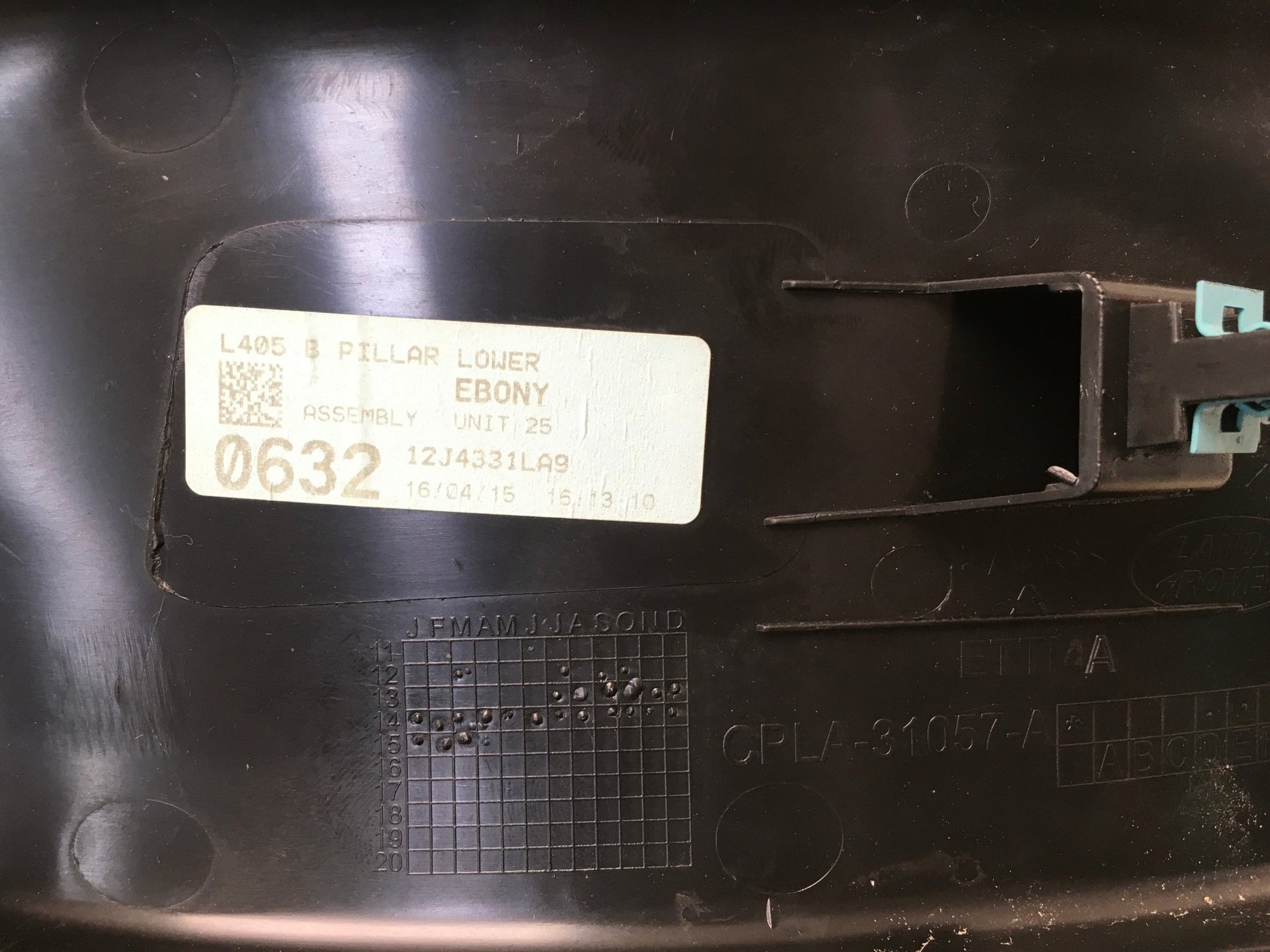 Moldura Pilar B centro izq Range Rover Sport II L494 - CPLA31057A