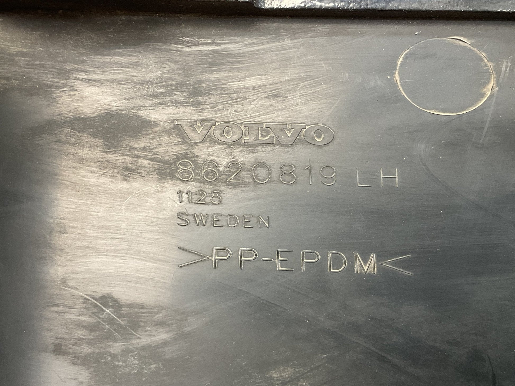 Moldura Piloto tra izq Volvo XC90 I 8620819LH - 8620819LH