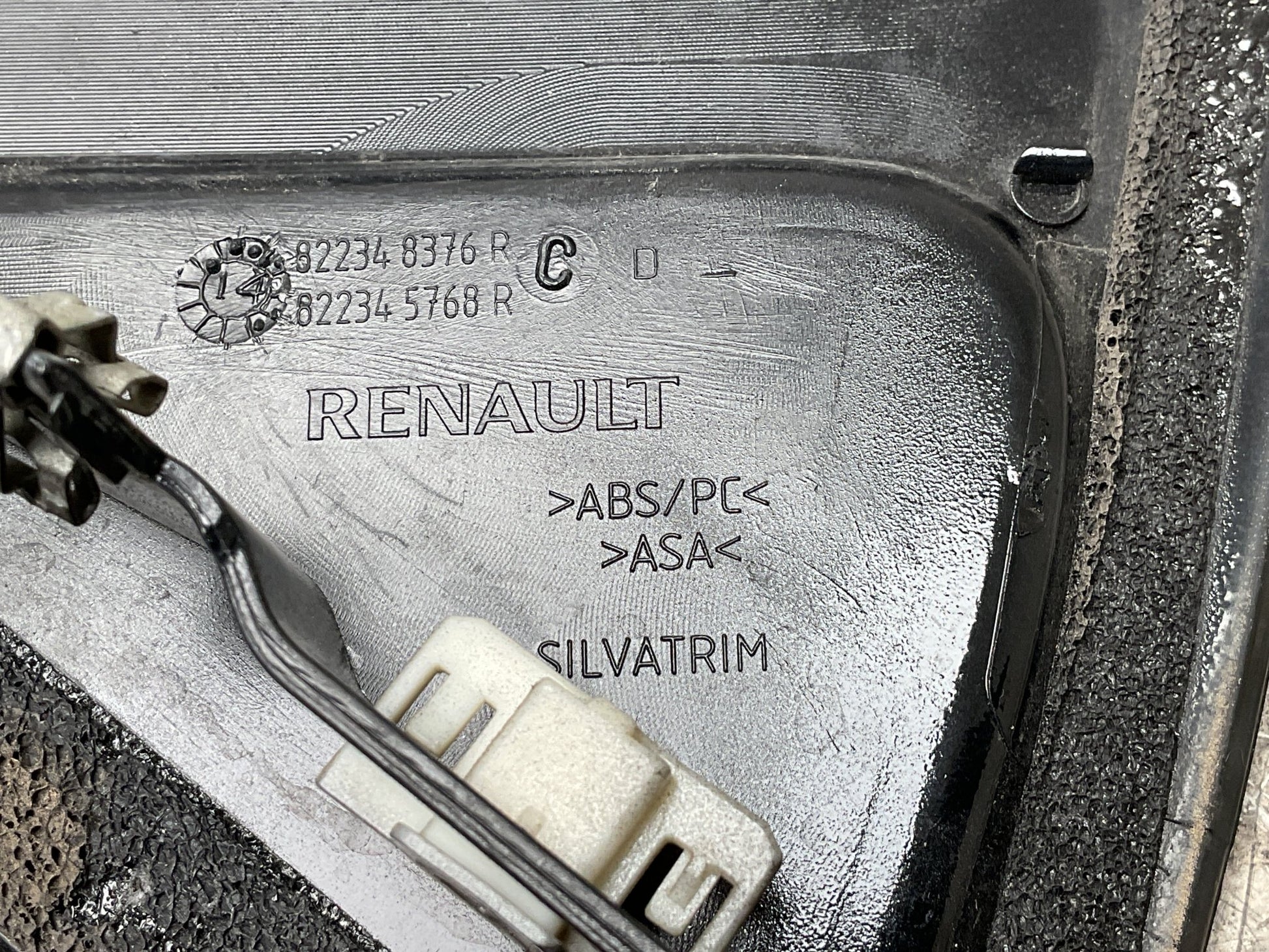 Moldura Puerta tra dcha Renault Captur 13-20 - 822348376R