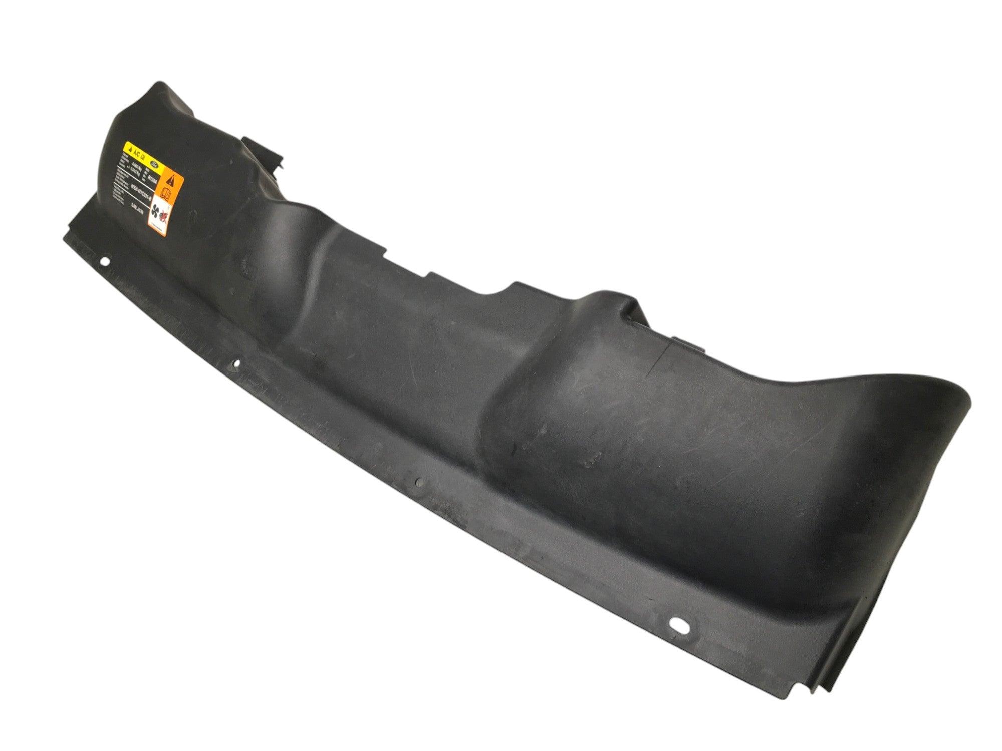 Moldura radiador Ford Focus II - 8M5116613AA