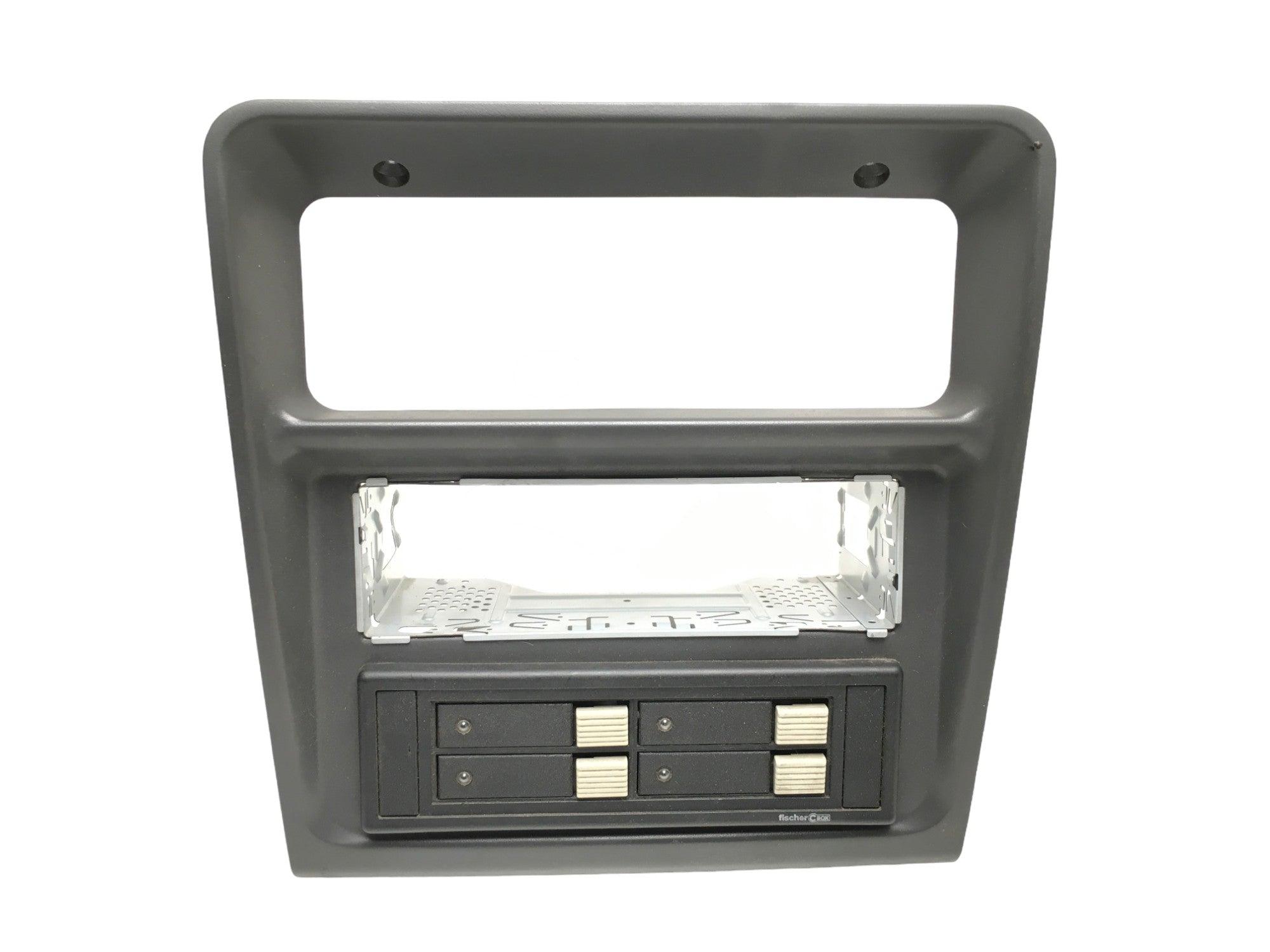 Moldura radio Mitsubishi Pajero II - MB652134