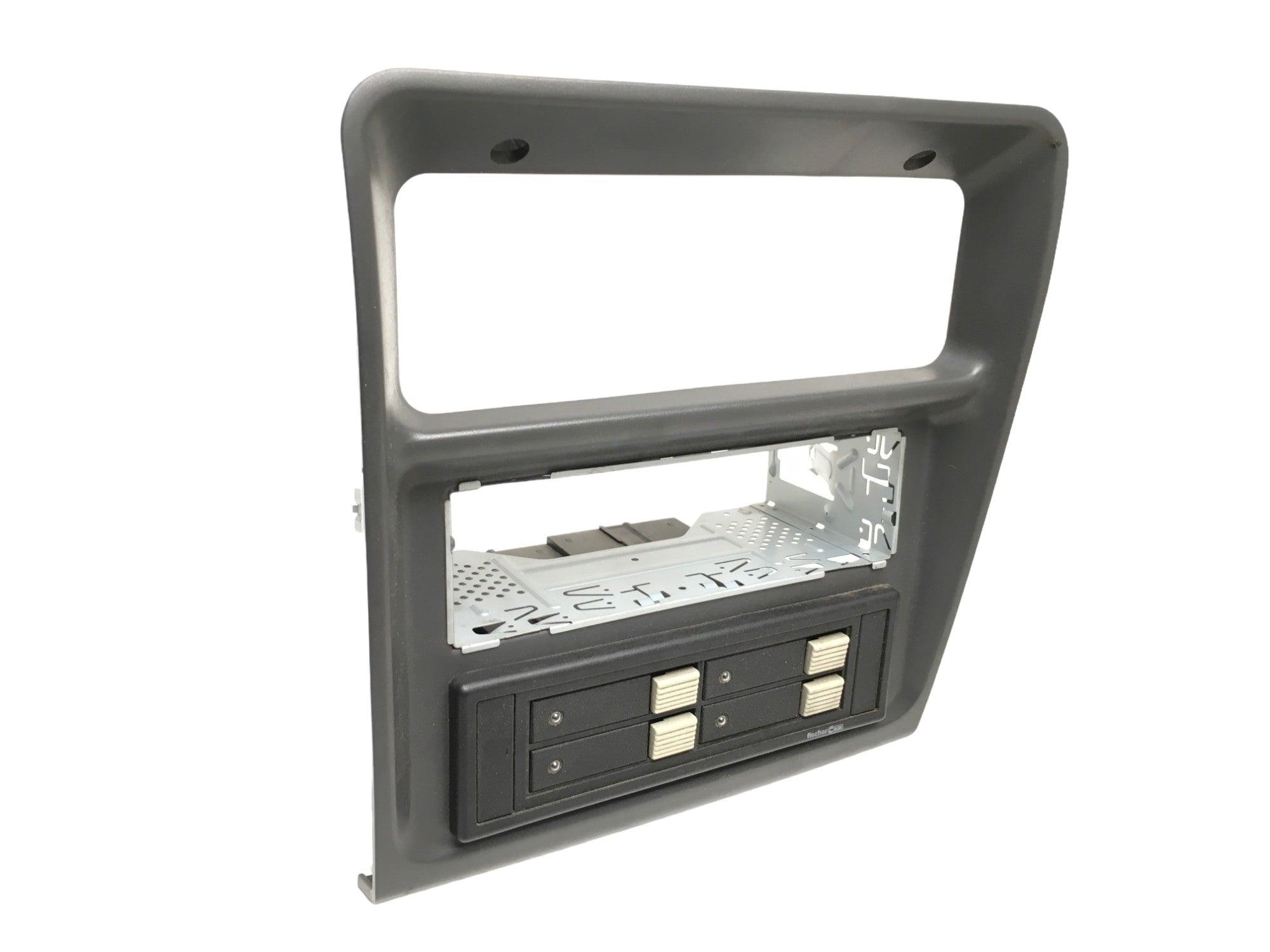 Moldura radio Mitsubishi Pajero II - MB652134