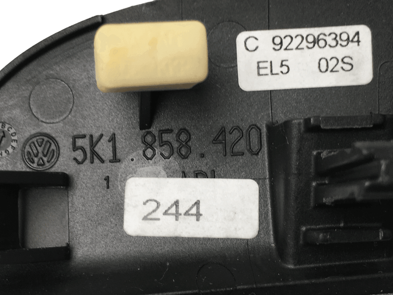 Moldura salpicadero VW Golf VI GTI - 5K1858420