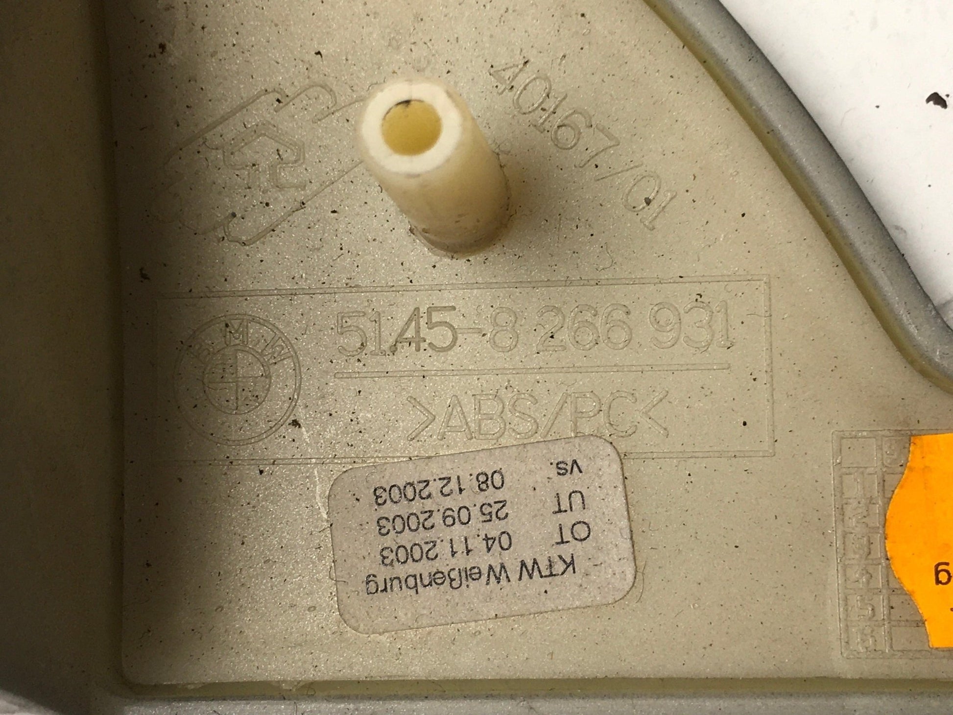 Montaje interior izquierdo salpicadero BMW X5 E53 - 8266931