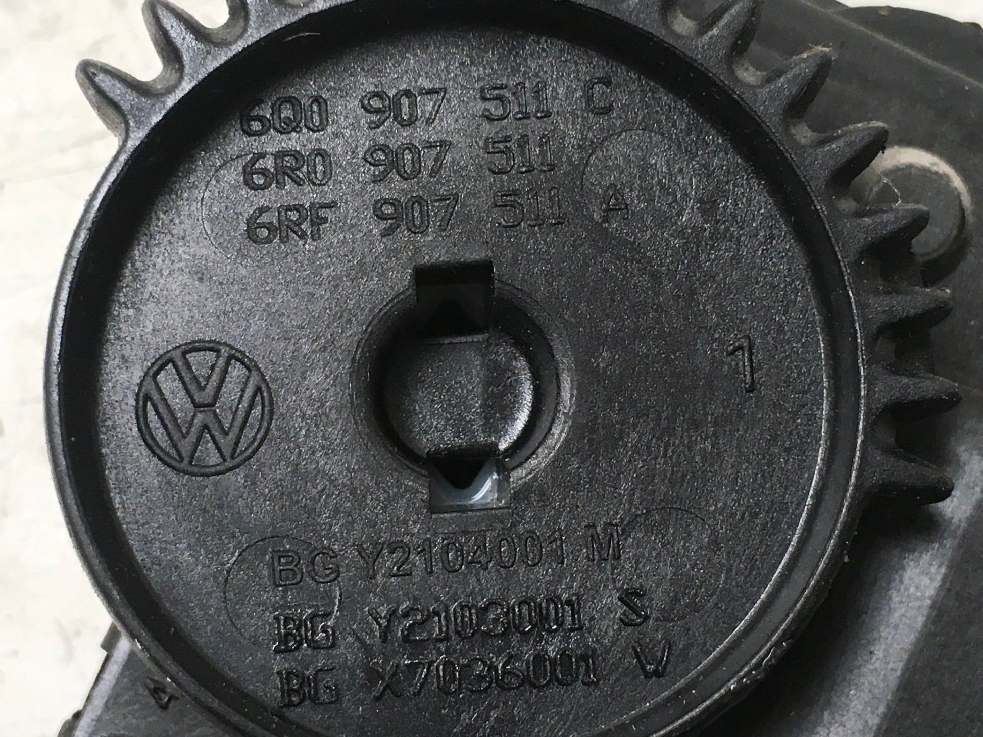 Motor Apertura Trampillas VW 6Q0907511 - 6Q0907511C