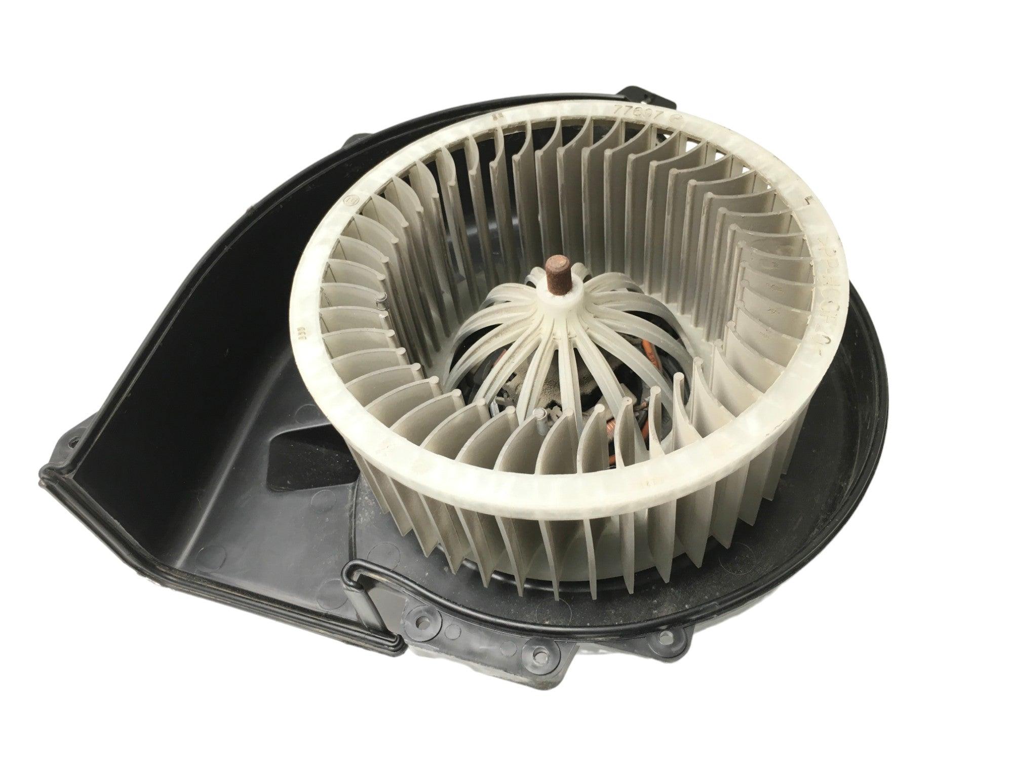 Motor calefaccion VW 6R1819015A - 6R1819015A