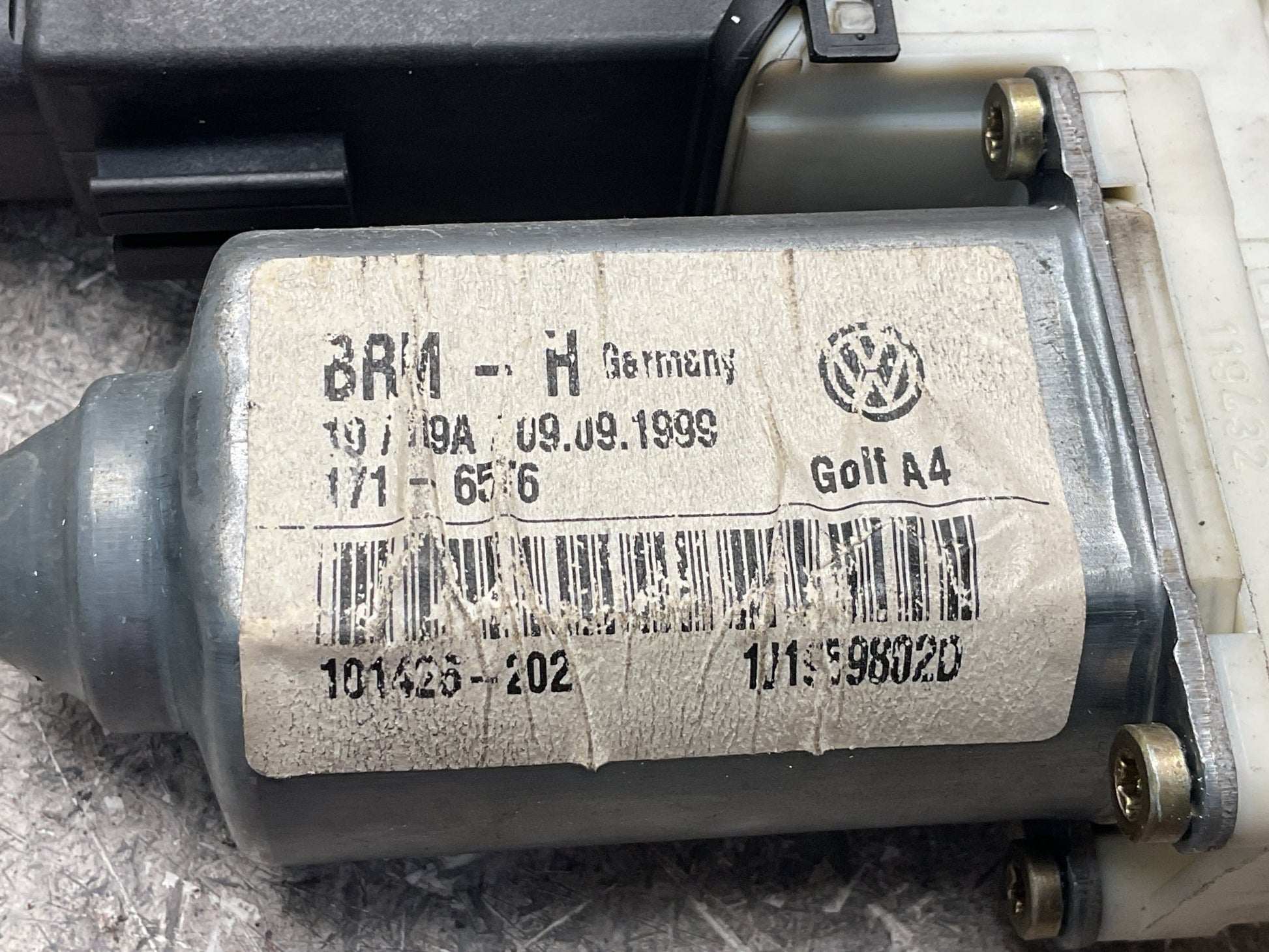 Motor Elevalunas del dcho VW 1J1959802D - 1J1959802D