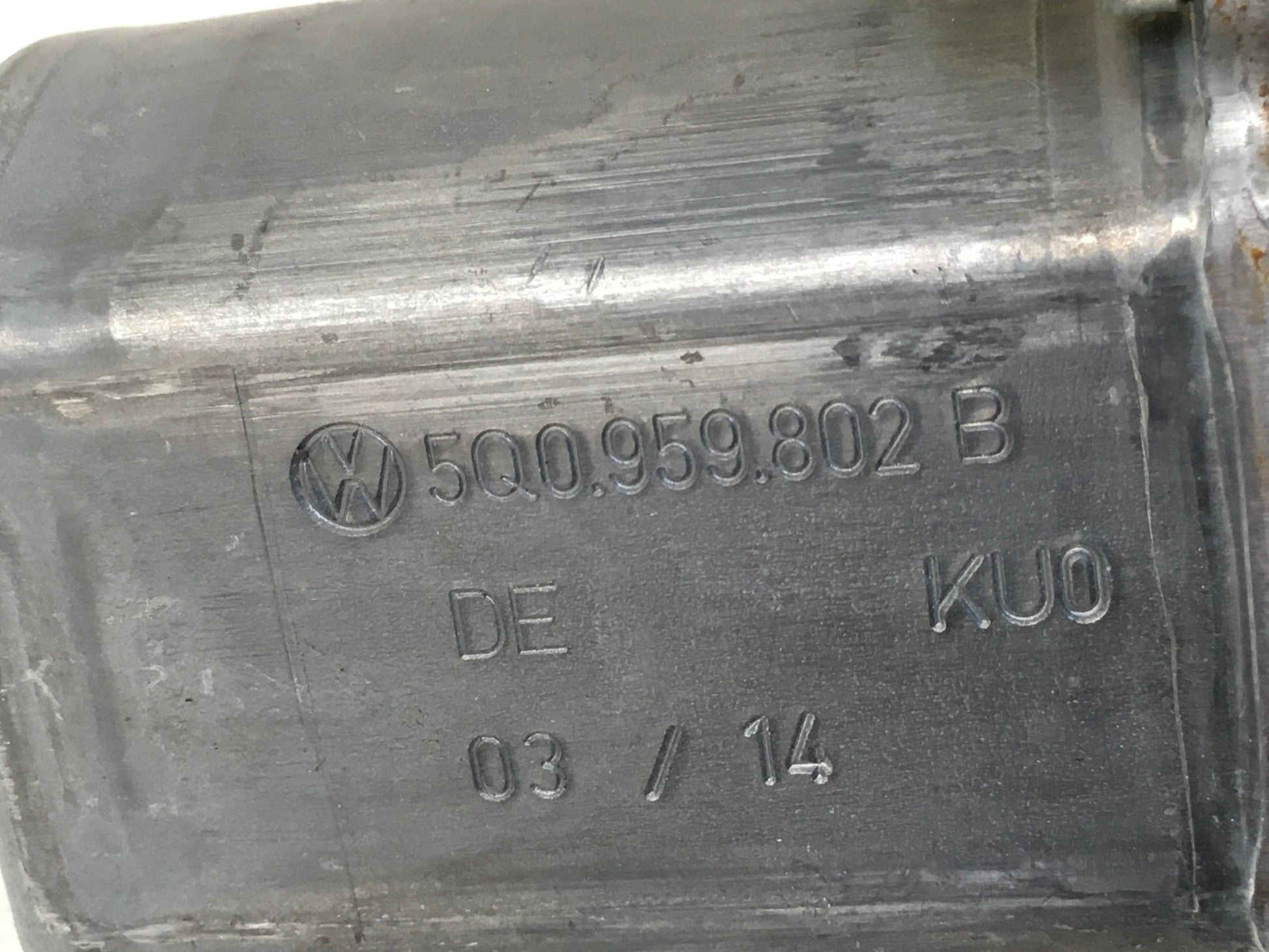 Motor Elevalunas del dcho VW 5Q0959802B - 5Q0959802B _