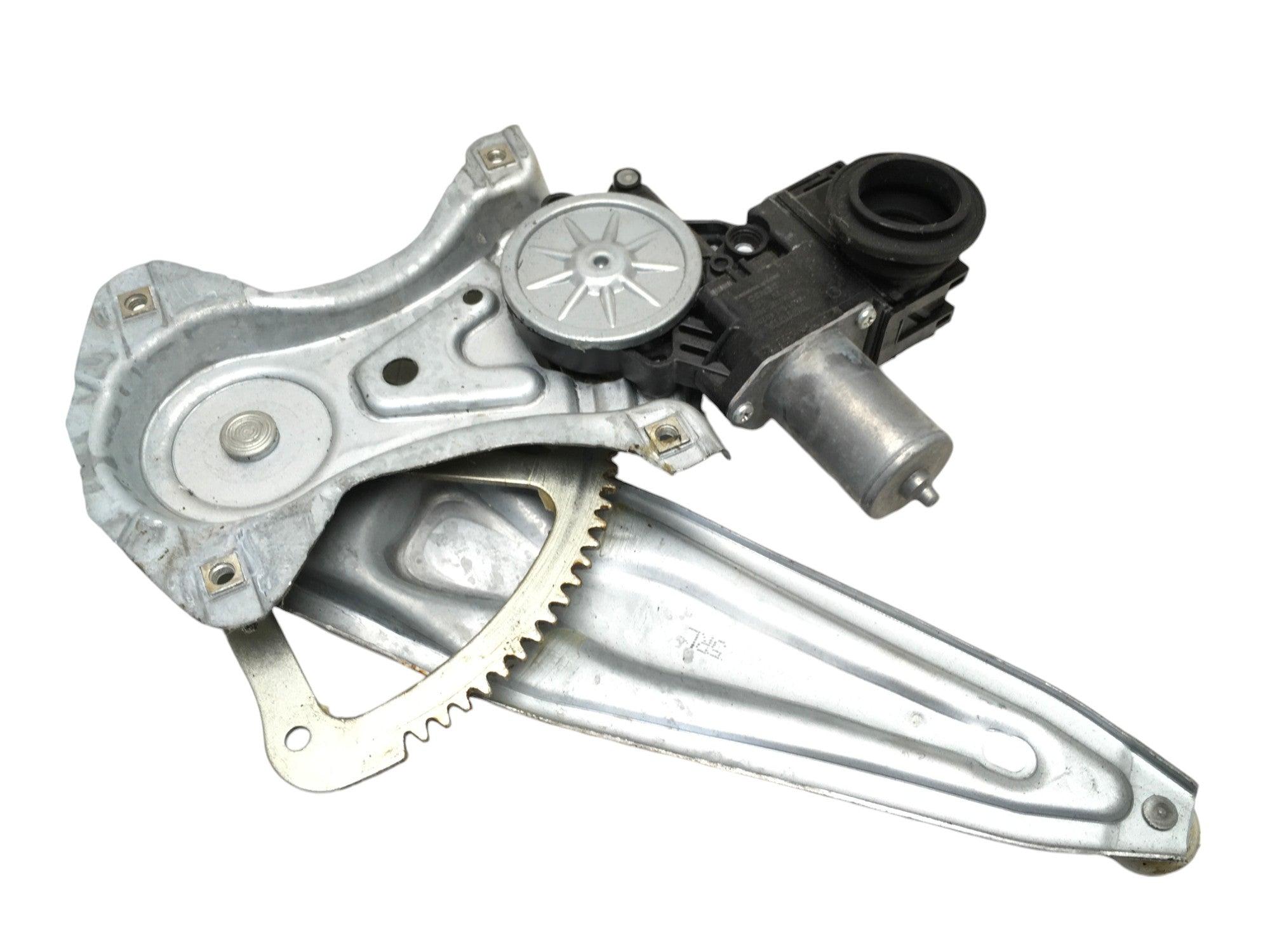 Motor elevalunas tra izq Toyota C - HR - 69840F4010