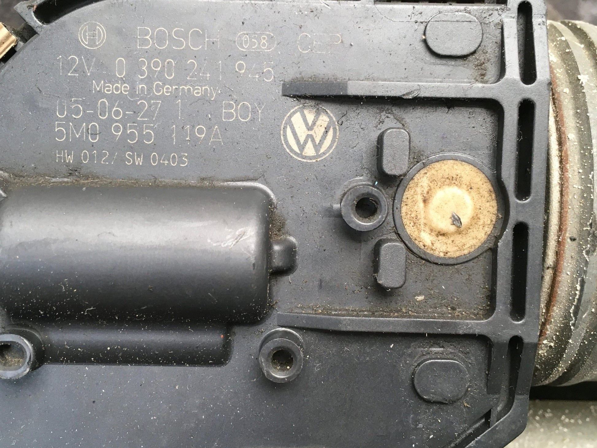 Motor Limpia del izq VW Golf Plus V - 0390241945