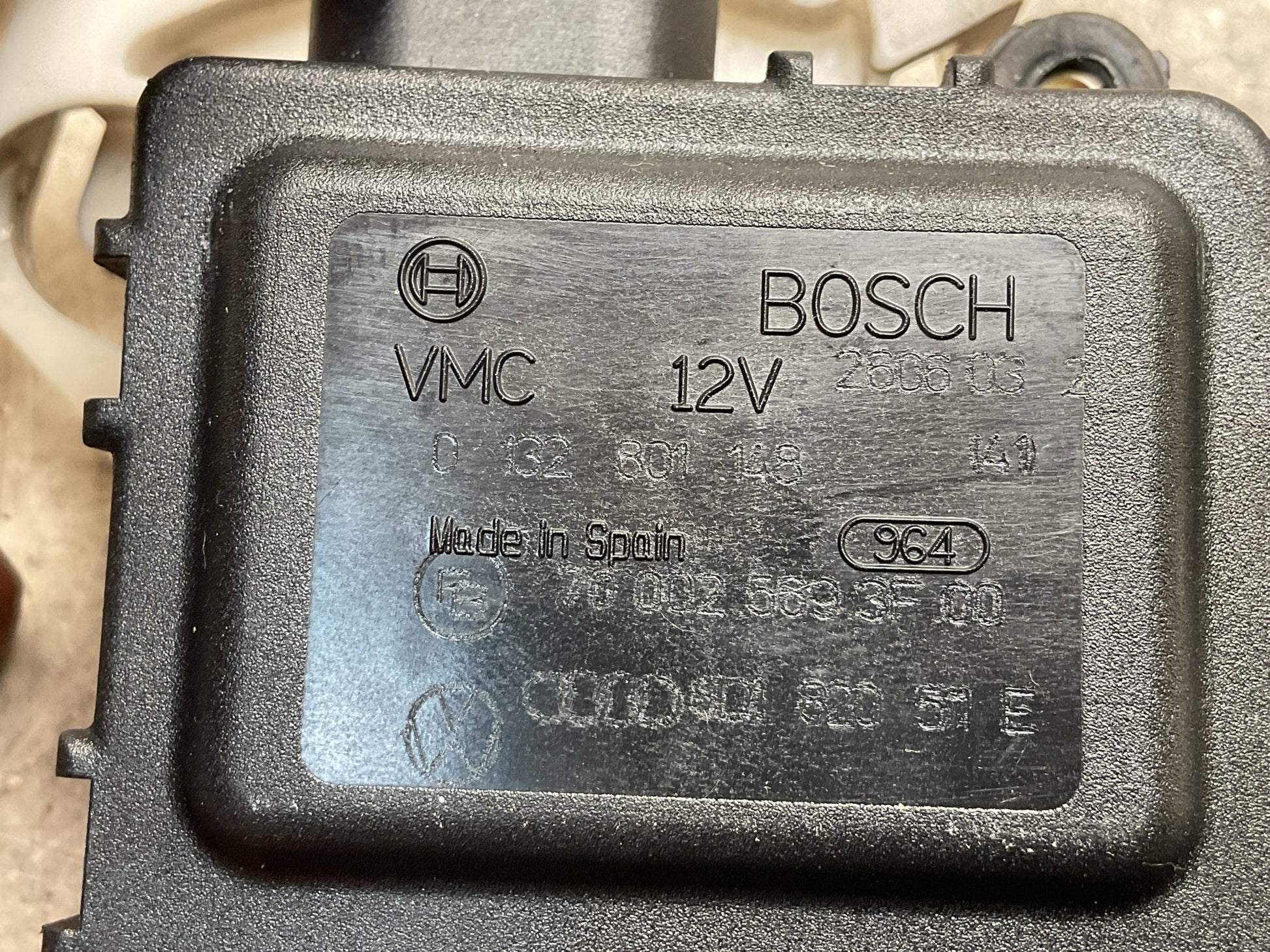 Motor Trampillas VW 8D1820511E - 8D1820511E