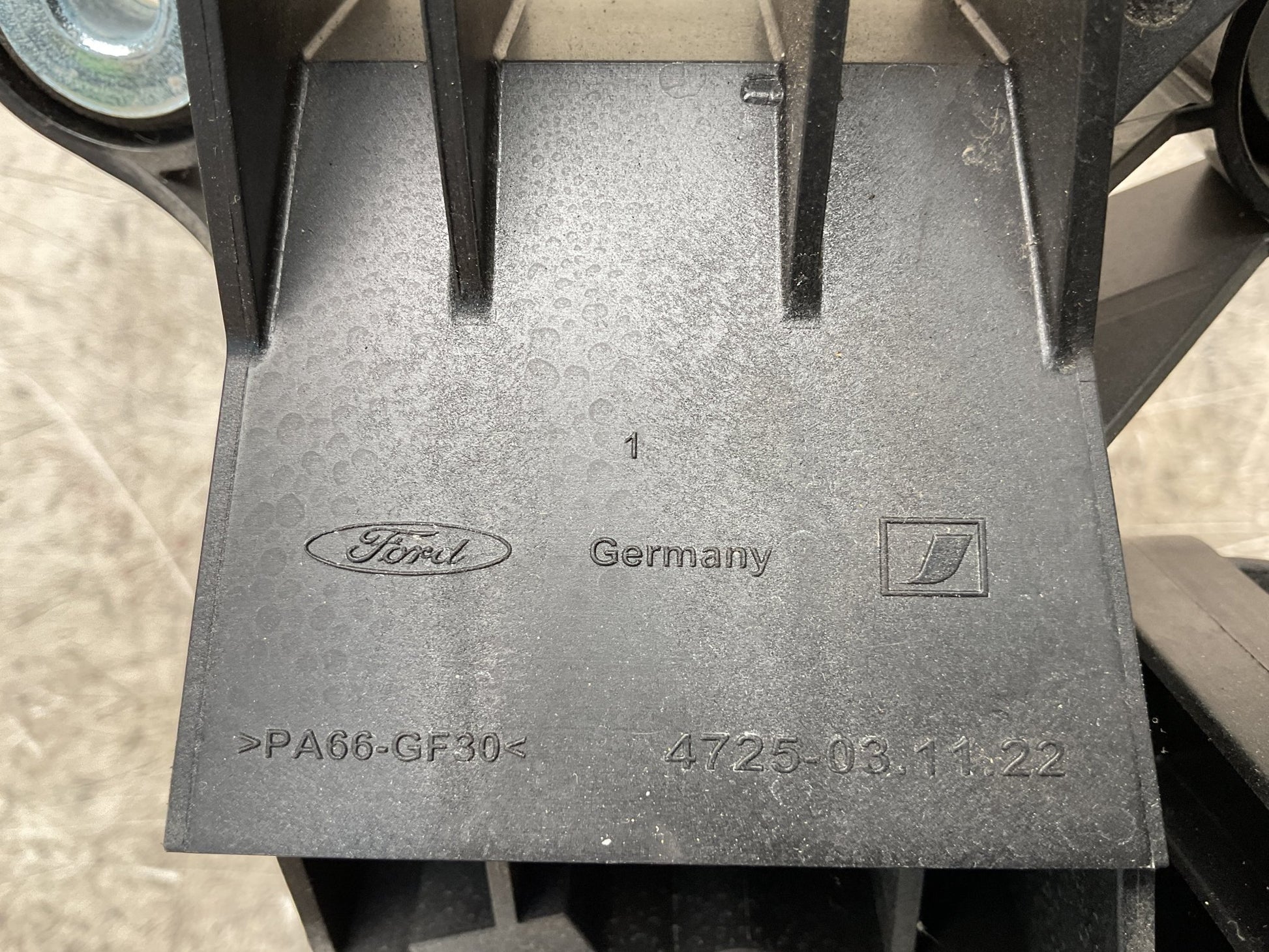 Palanca Cambios Ford Fiesta 2008 - 2017 - 8A6R7C453MBB