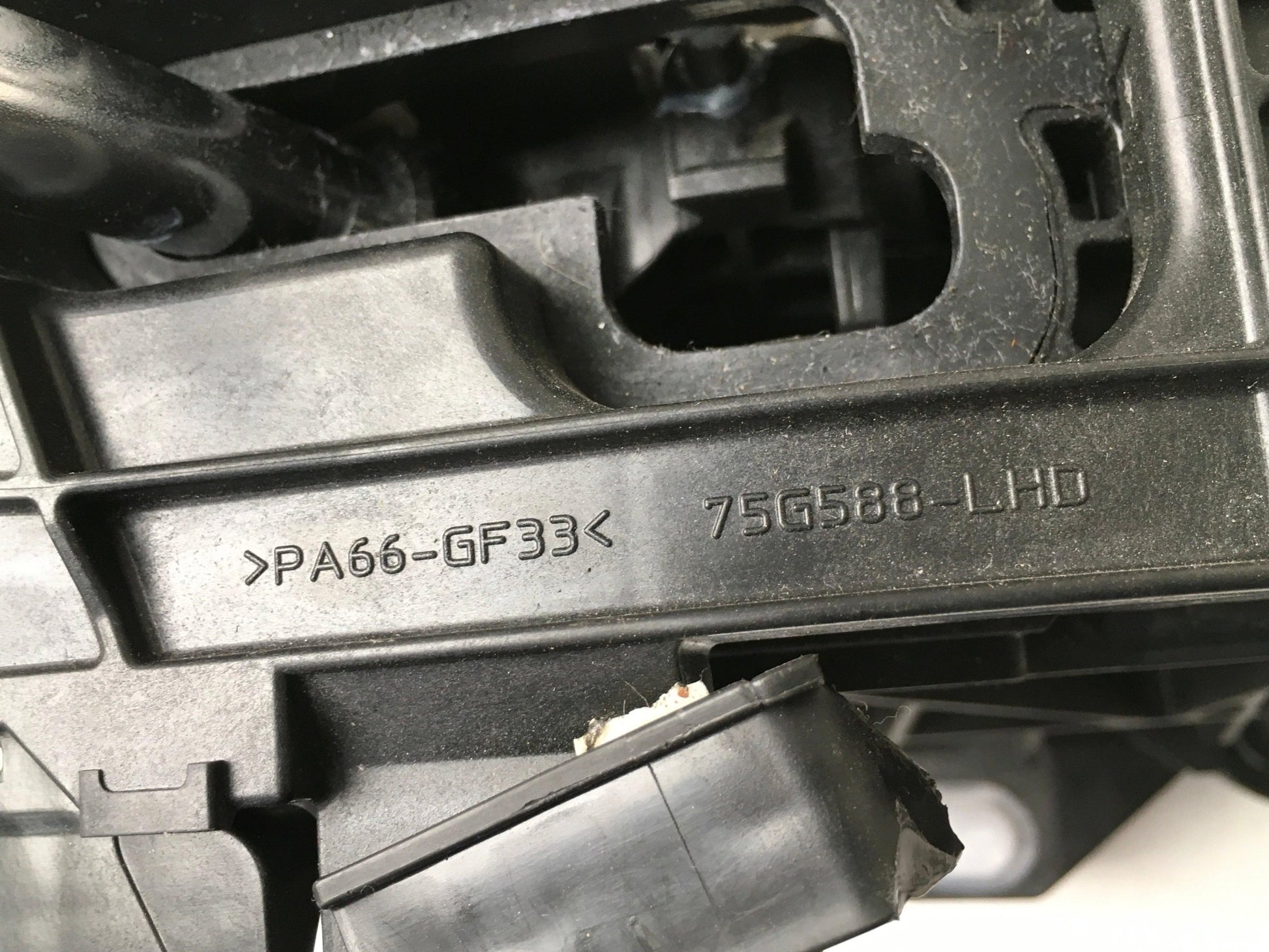 Palanca Cambios Toyota C - HR - 75G588LHD