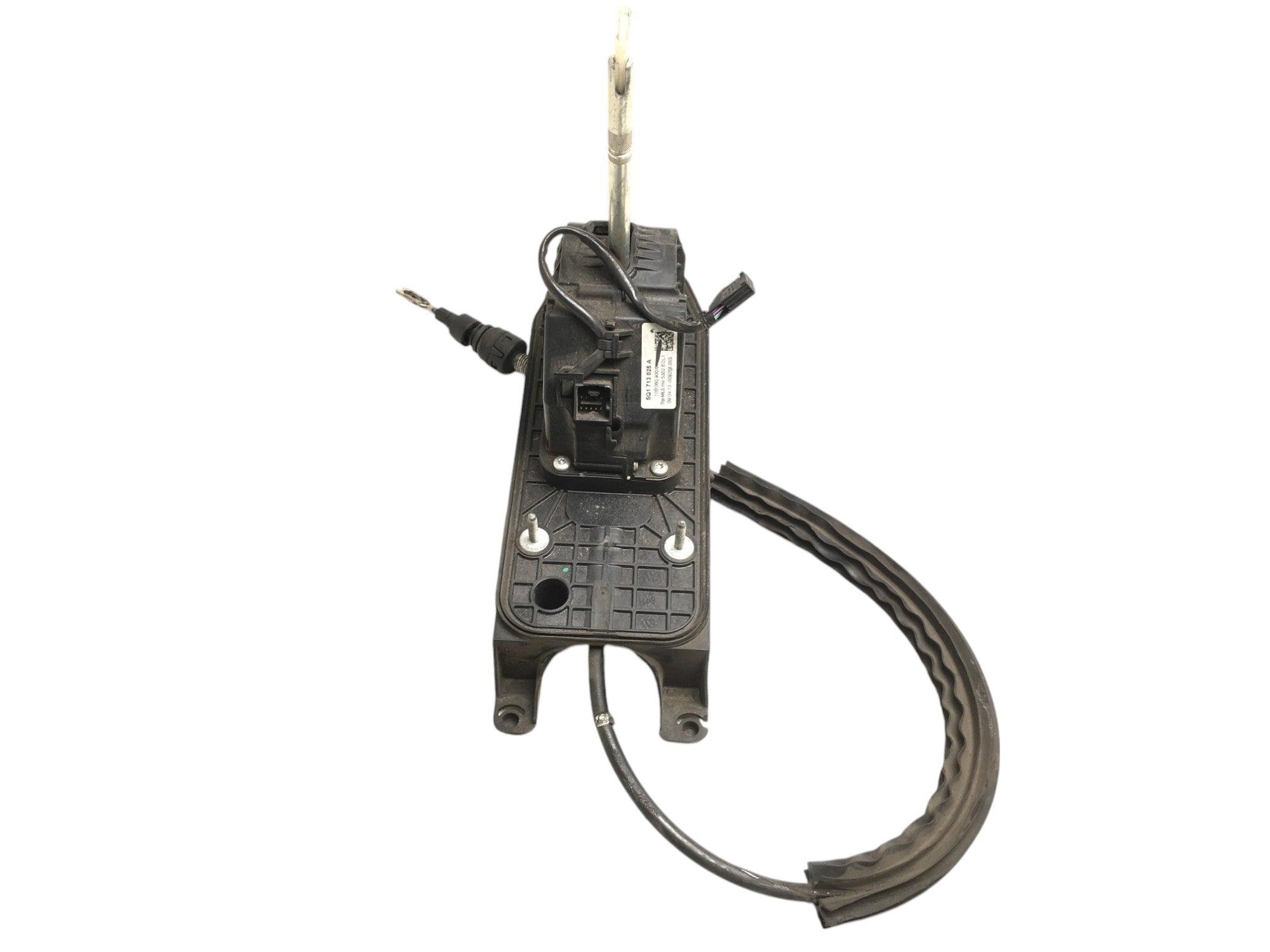 Palanca cambios VW Golf VII - 5Q0713061