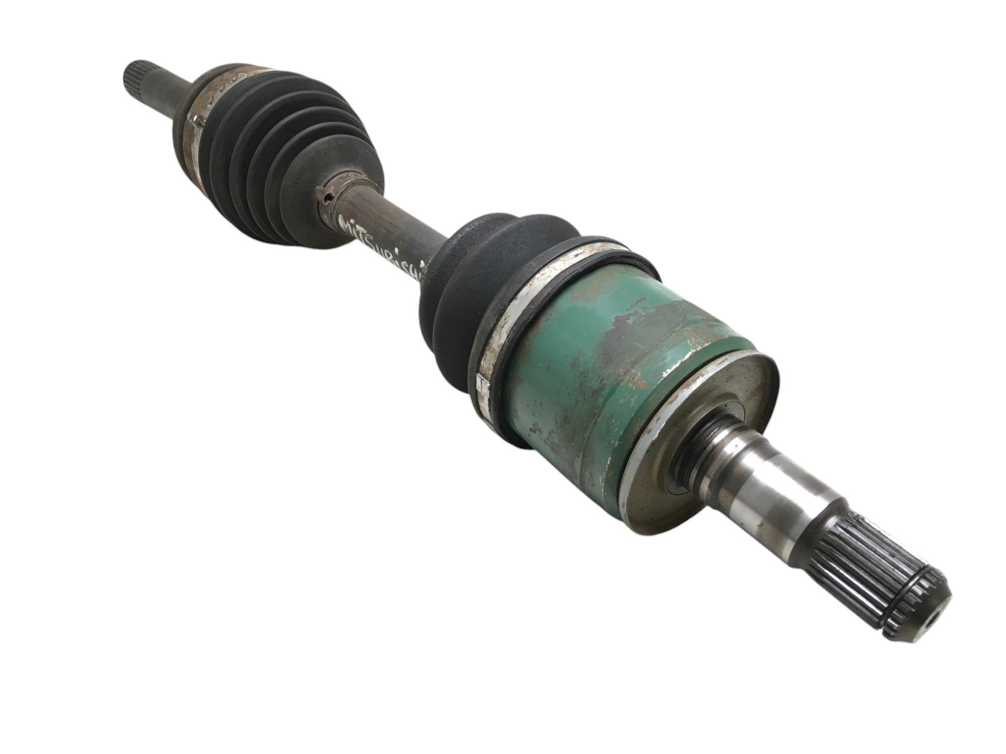 Palier del izq Mitsubishi Montero L040 - MB526270