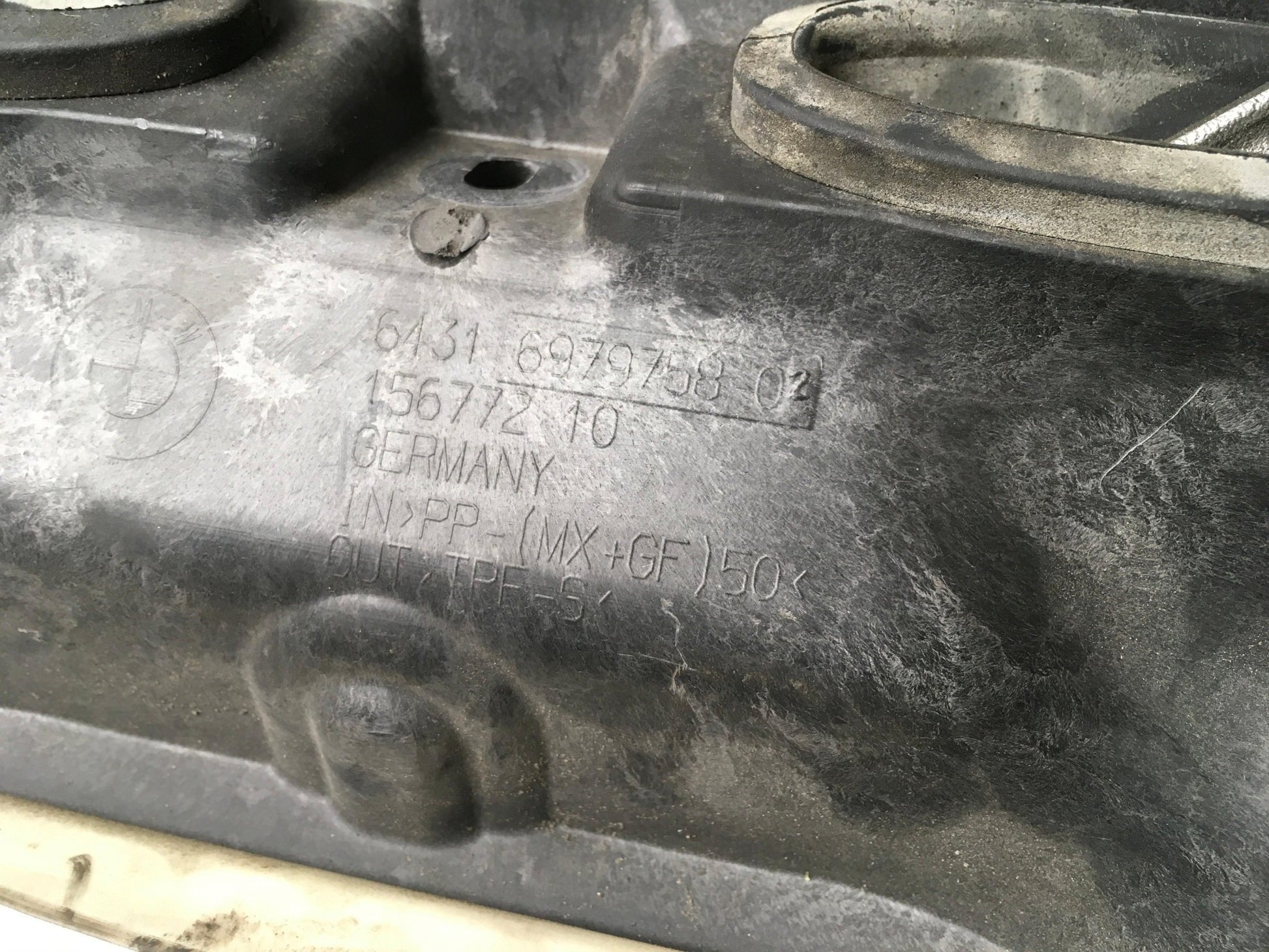 Panel cierre calentador BMW 6979758 - 6979758