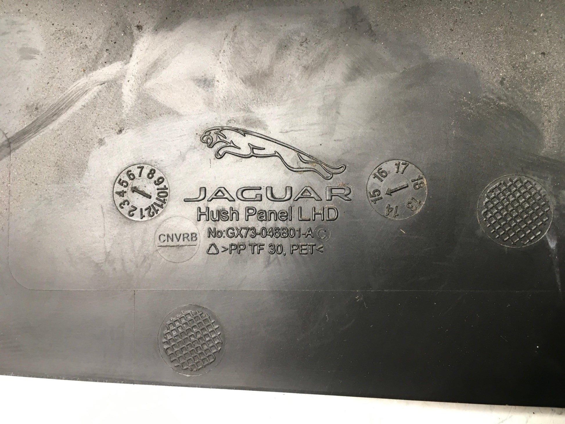 Panel interior salpicadero Jaguar XE / XF II - GX73046B01AC