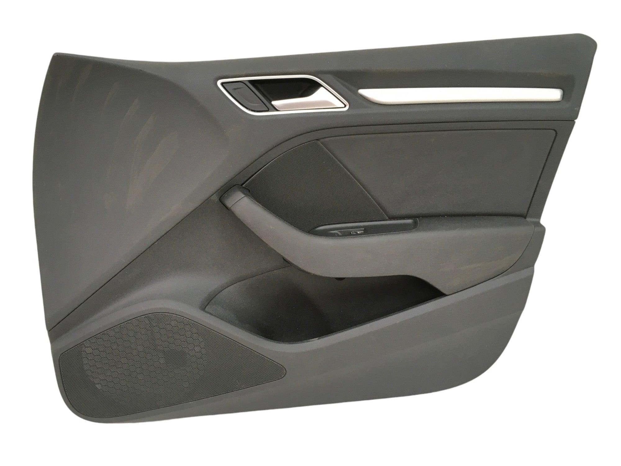 Panel puerta del dcha Audi A3 8V - 8V4867106