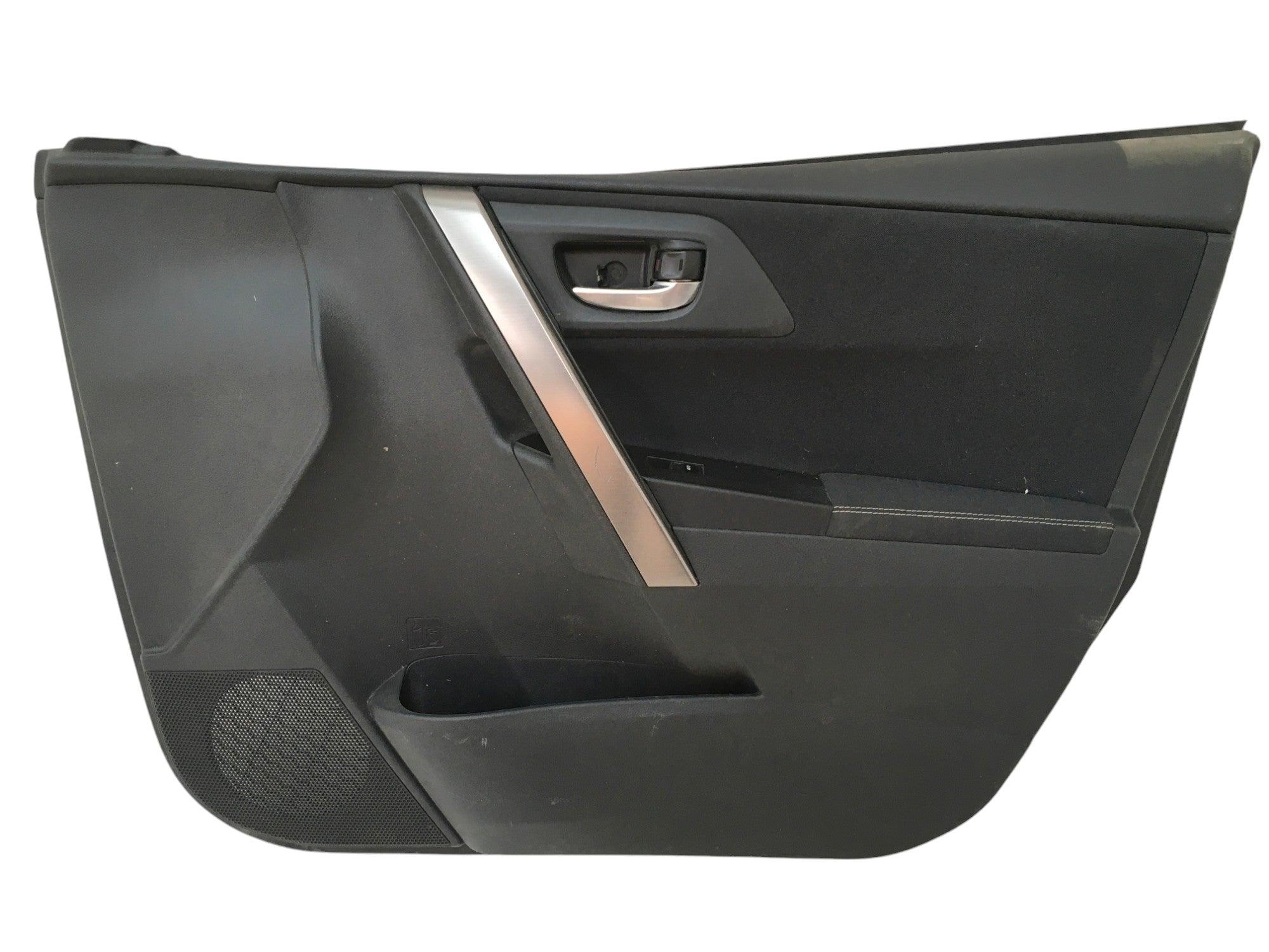 Panel puerta del dcha Toyota Auris E18 - 6777702300