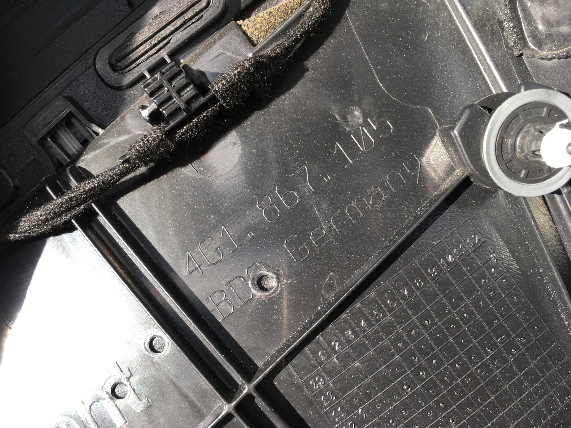 Panel puerta del izq Audi A6 C7 - 4G1867105