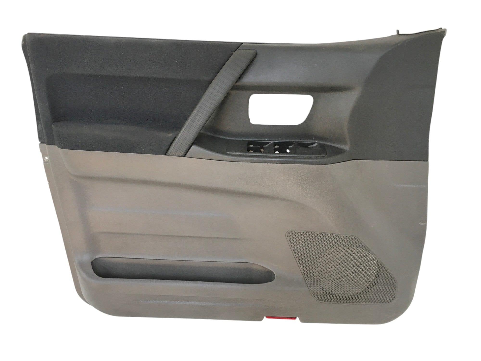 Panel puerta del izq Mitsubishi Pajero III V60 - MR39110