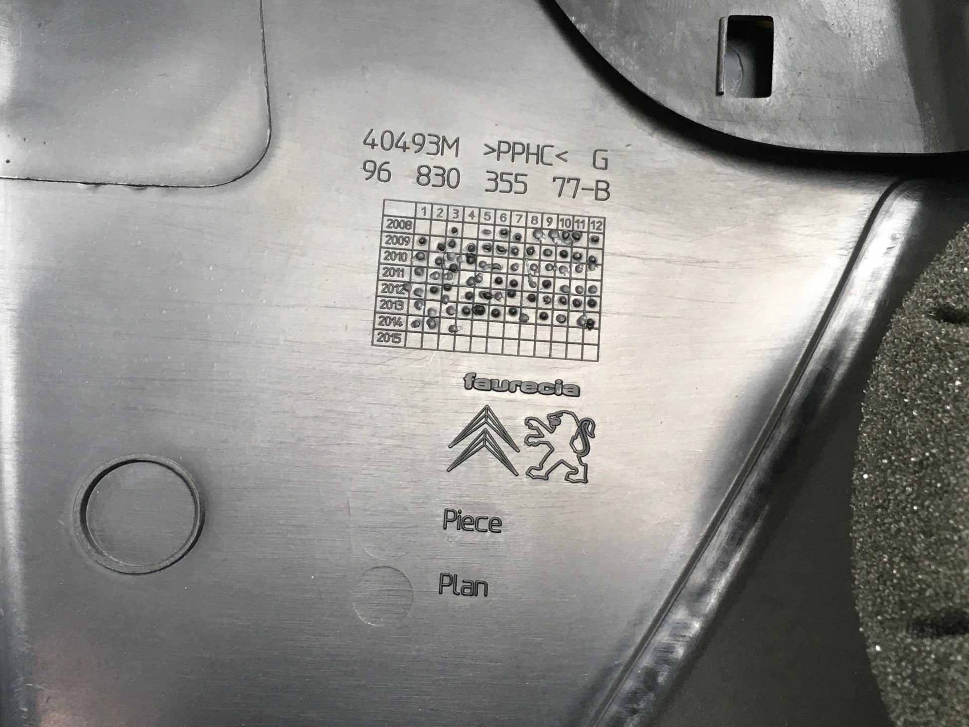 Panel Puerta del izq Peugeot 5008 I 3008 I - 9683035577B