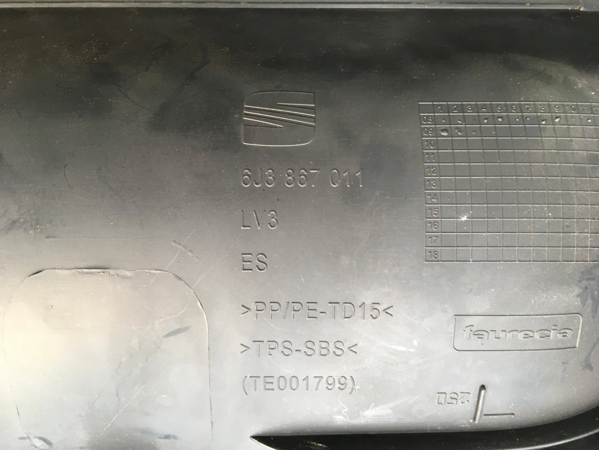 Panel puerta del izq Seat Ibiza IV 6J - 6J3867011