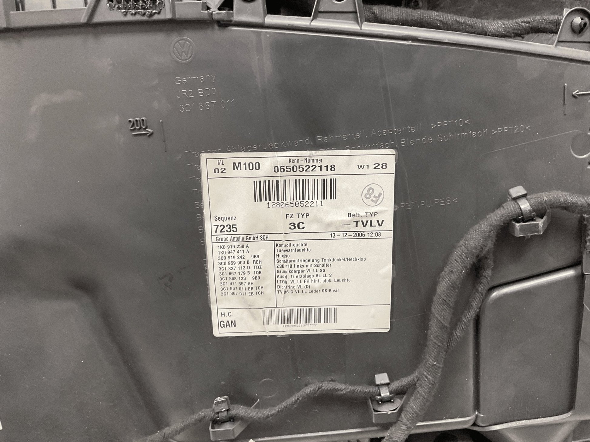 Panel Puerta del izq VW Passat B6 3C - 3C1867011