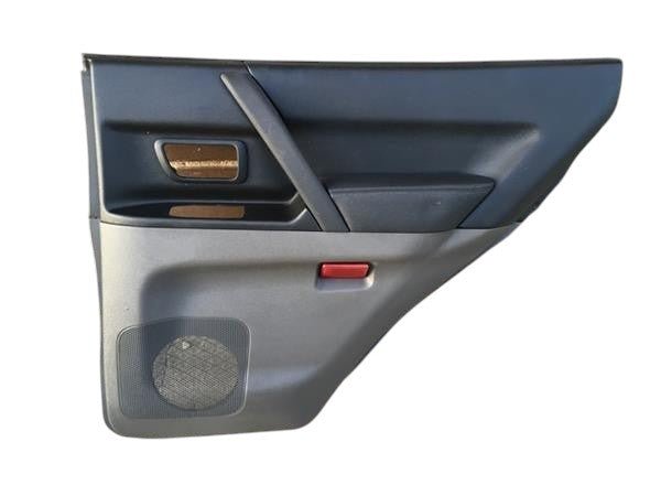 Panel Puerta tra dcha Mitsubishi Pajero 1999-2006 - MR391156