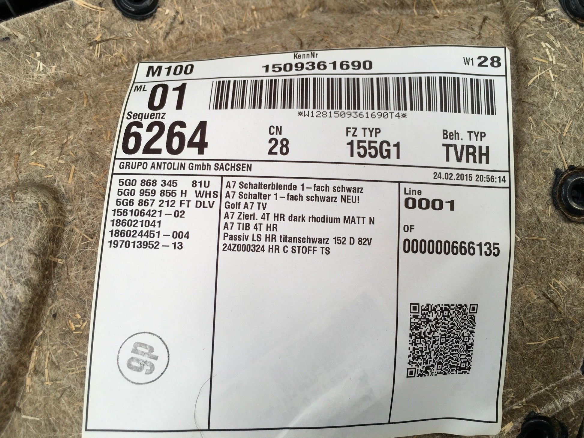 Panel puerta tra dcha VW Golf VII - 5G6867212FT