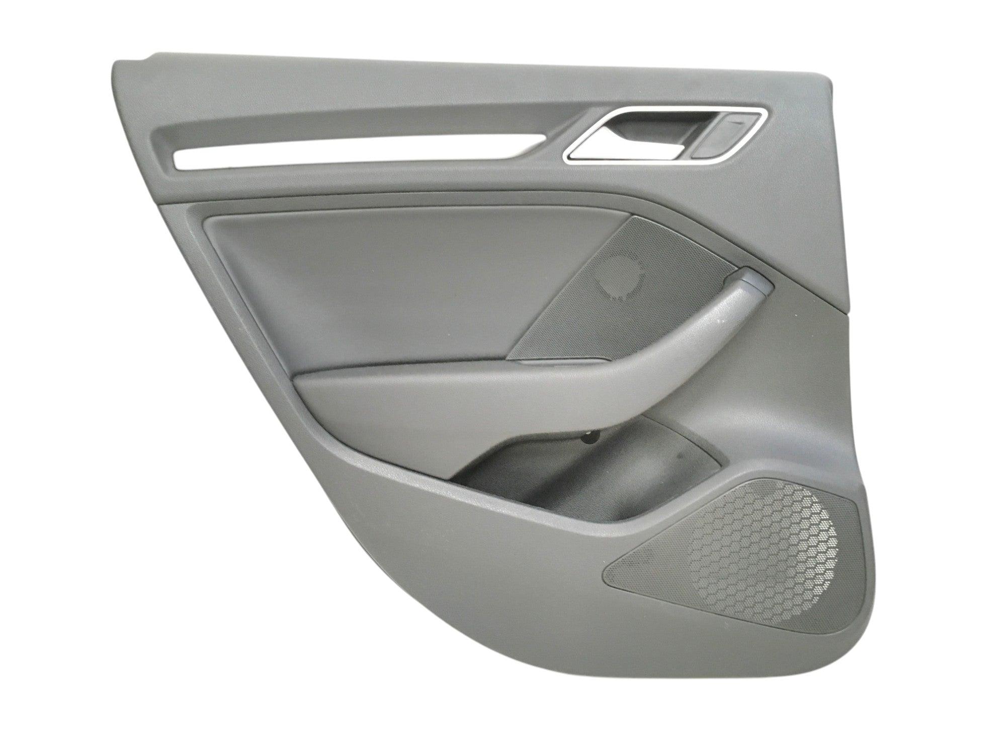 Panel puerta tra izq Audi A3 8V - 8V4867305 _