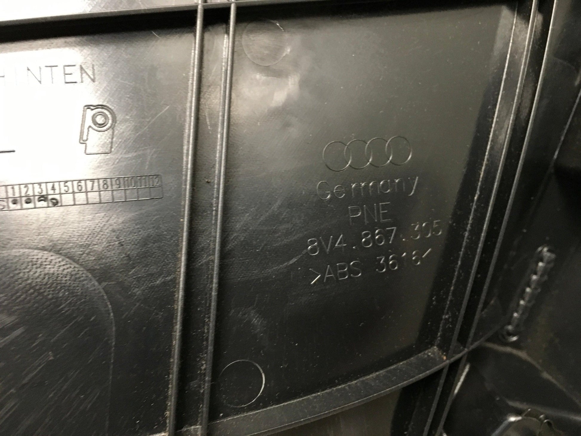 Panel puerta tra izq Audi A3 8V - 8V4867305 _