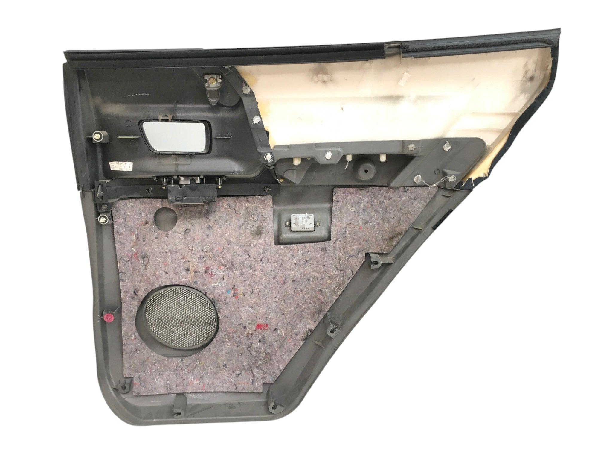 Panel puerta tra izq Mitsubishi Montero III - MR391155