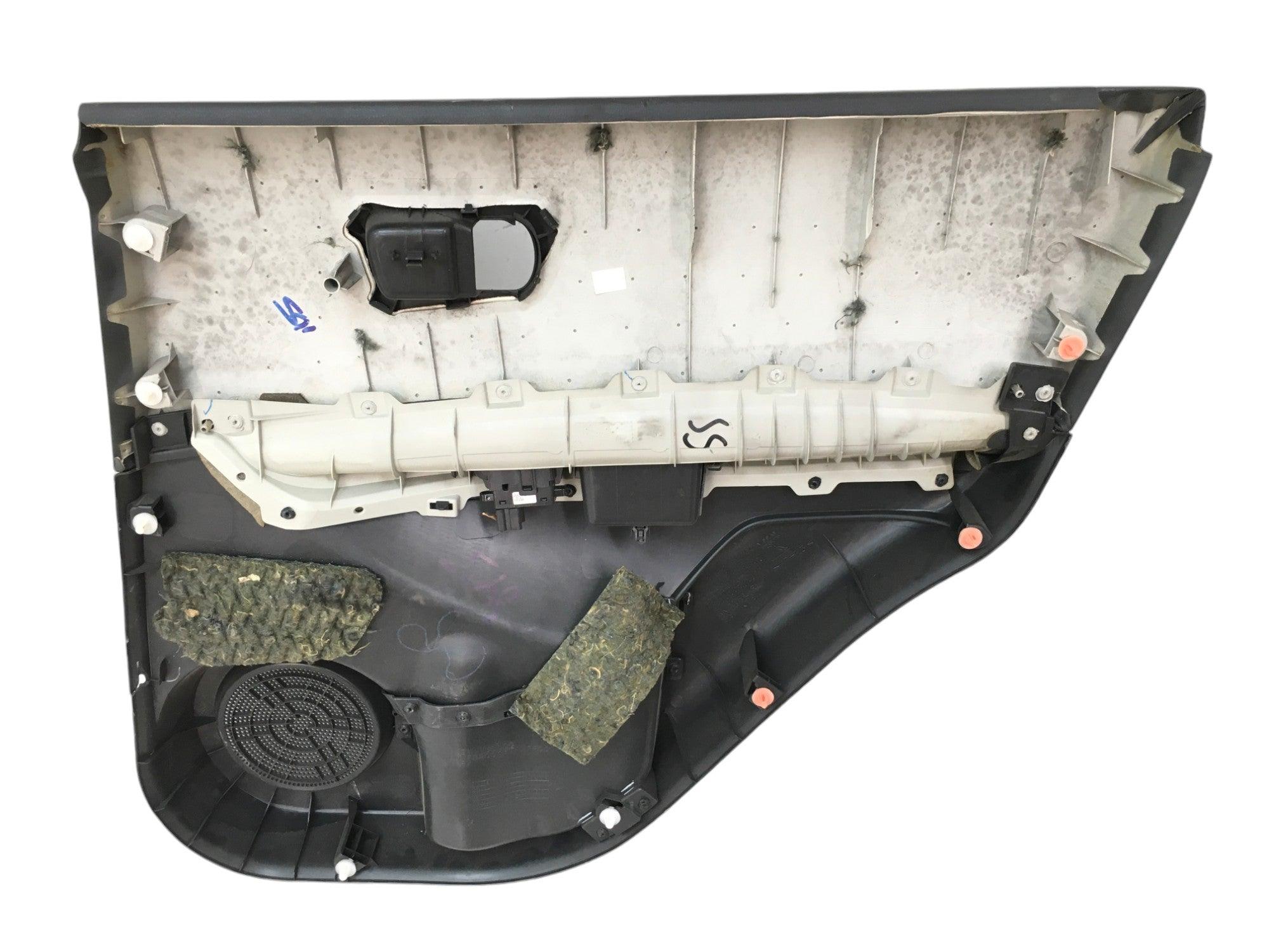 Panel Puerta tra izq Nissan Qashqai J10 - 82977JD900